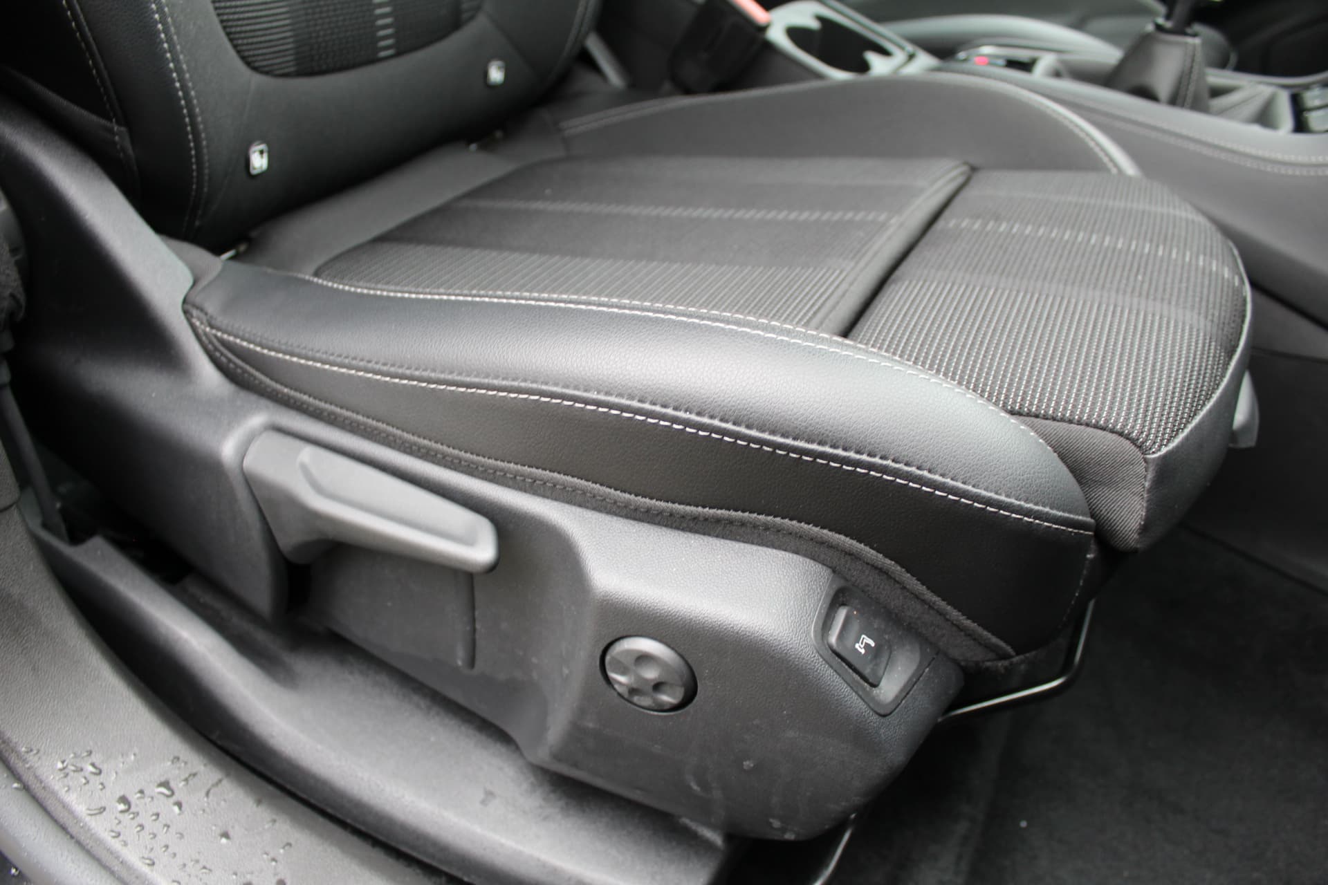 Opel Grandland 1.2T 130PK thumbnail 32