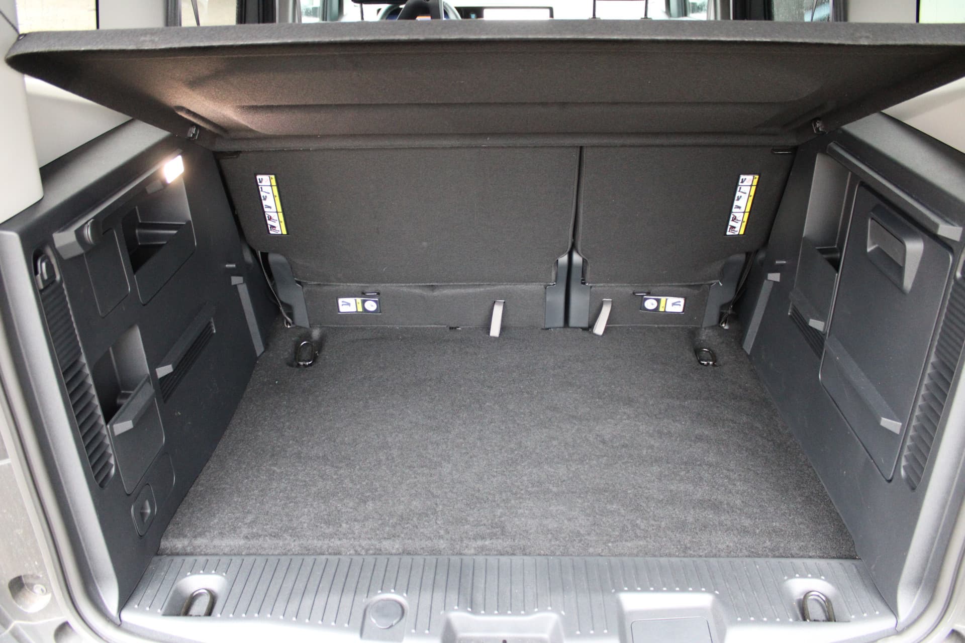 Ford Tourneo Courier Active BEV 43kWh 5P thumbnail 30