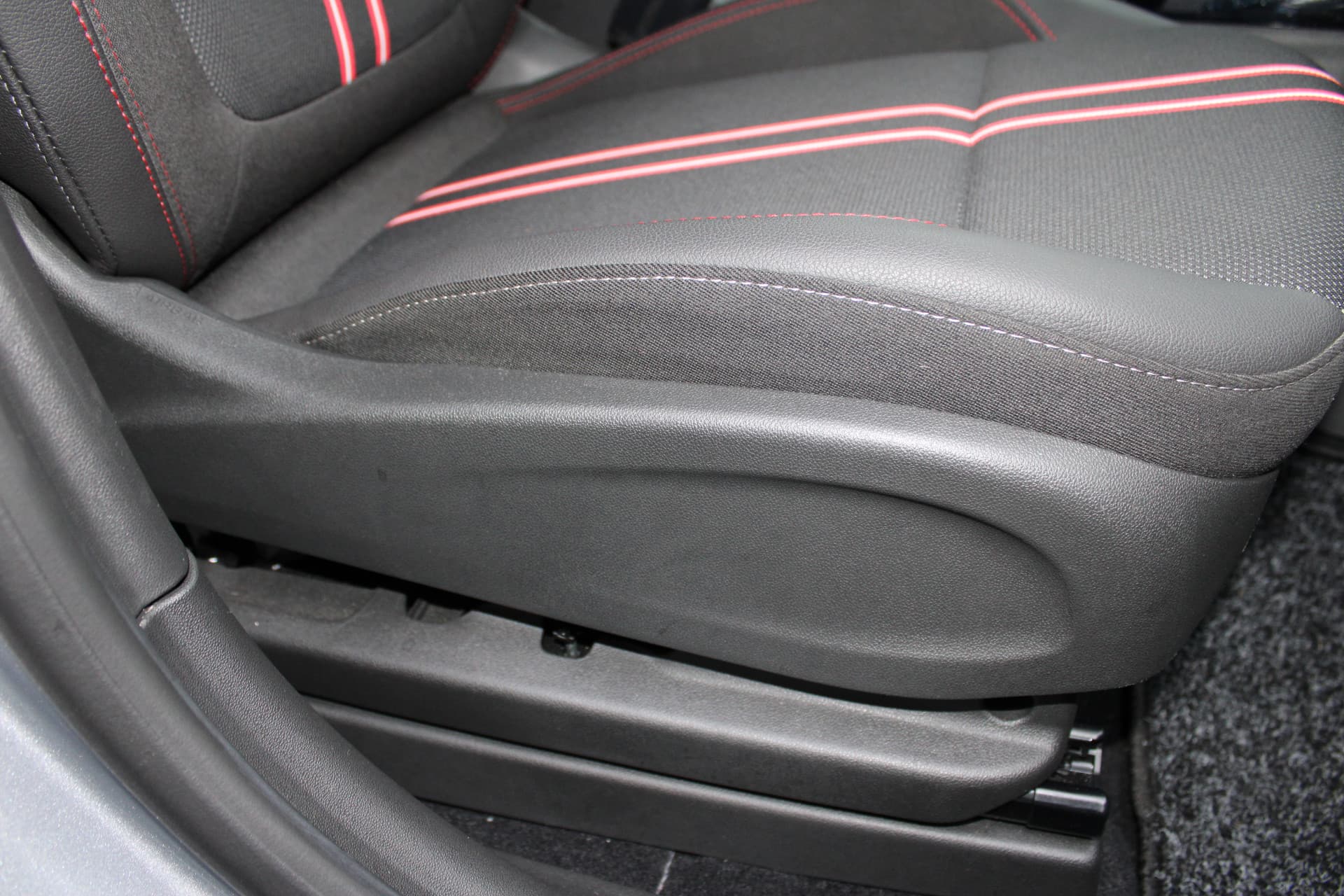 Opel Crossland 1.2 Turbo GS Line thumbnail 32