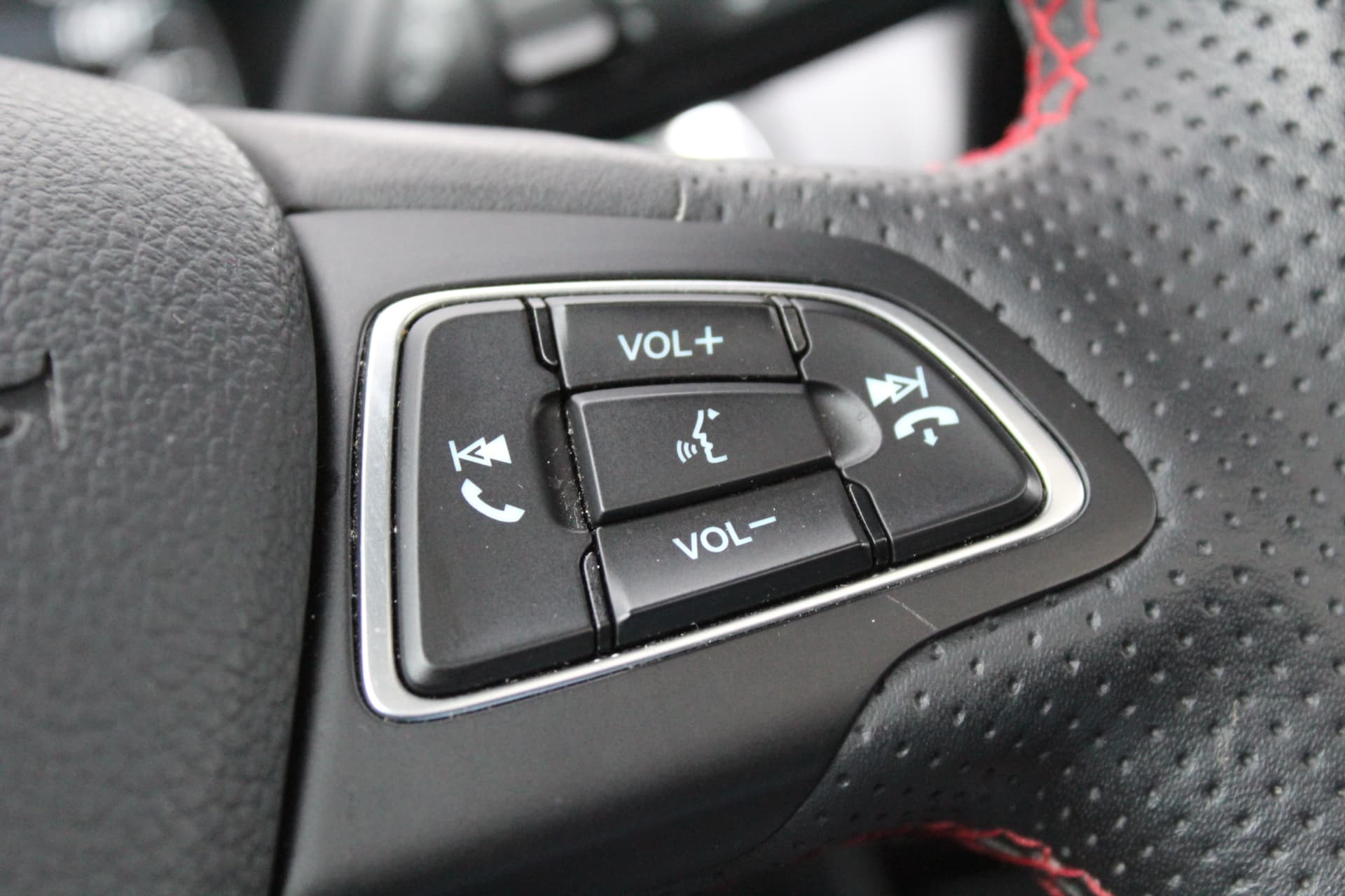 Ford EcoSport 1.0 EcoBoost 125PK ST-Line thumbnail 12