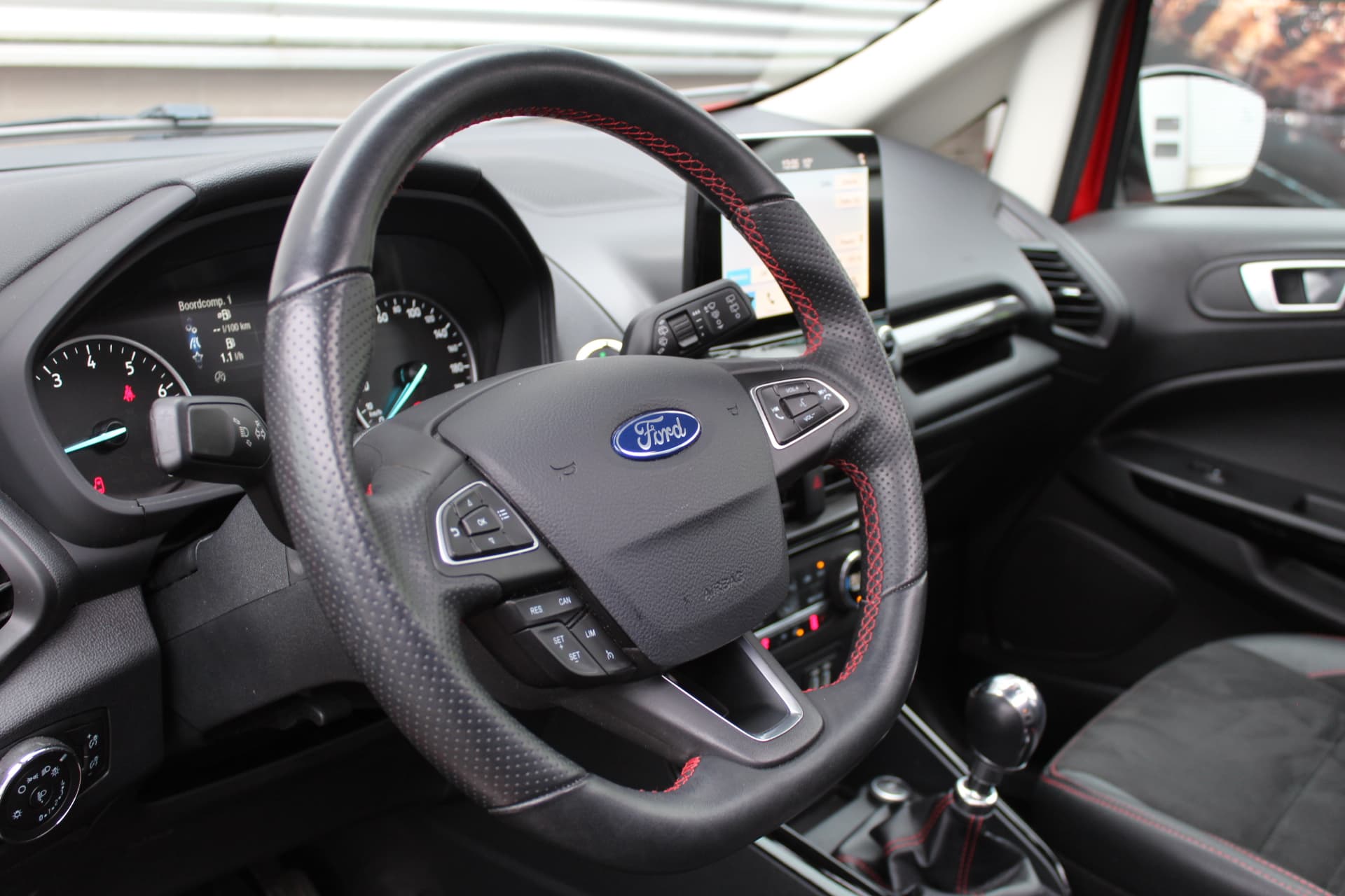 Ford EcoSport 1.0 EcoBoost 125PK ST-Line thumbnail 4