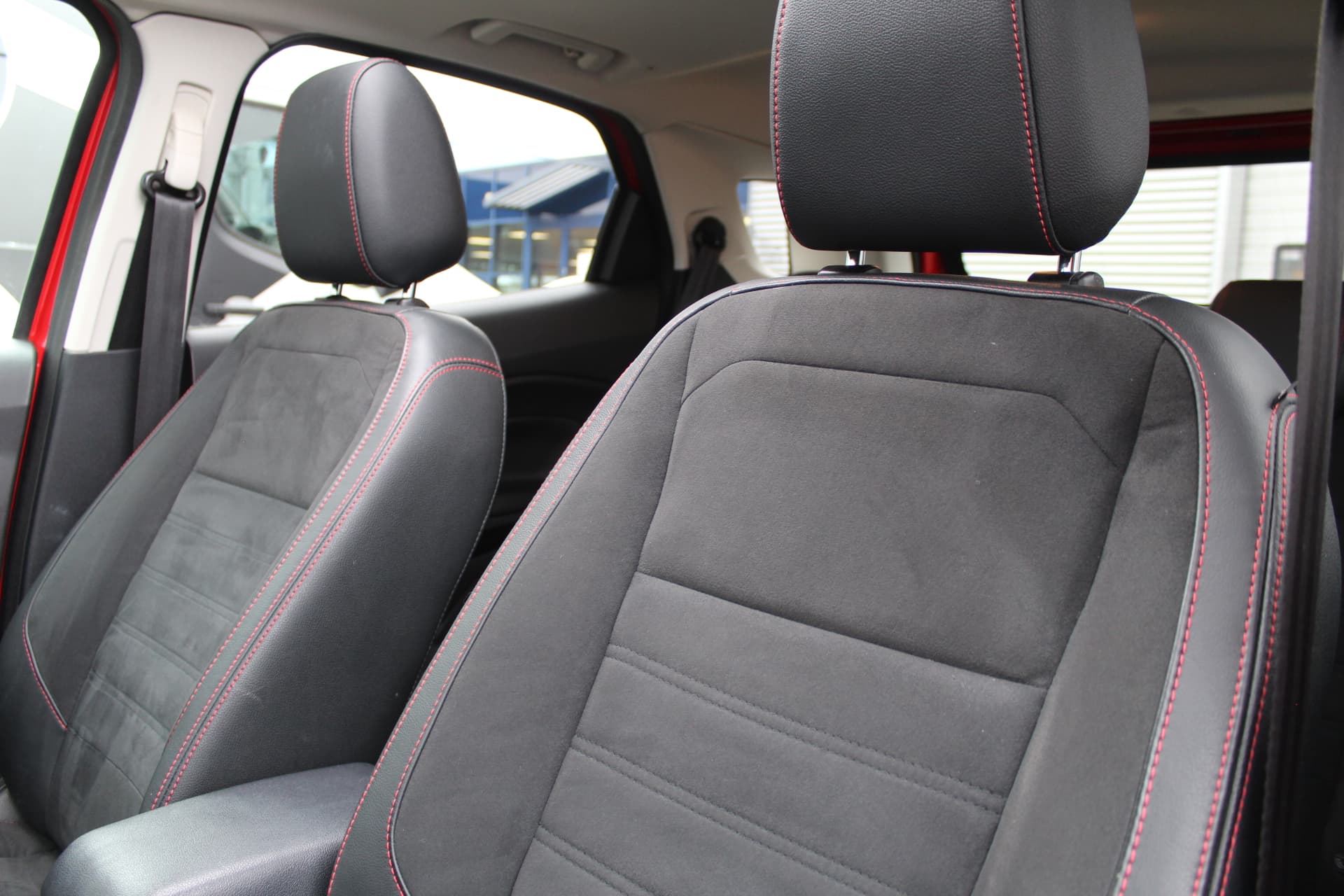 Ford EcoSport 1.0 EcoBoost 125PK ST-Line thumbnail 8