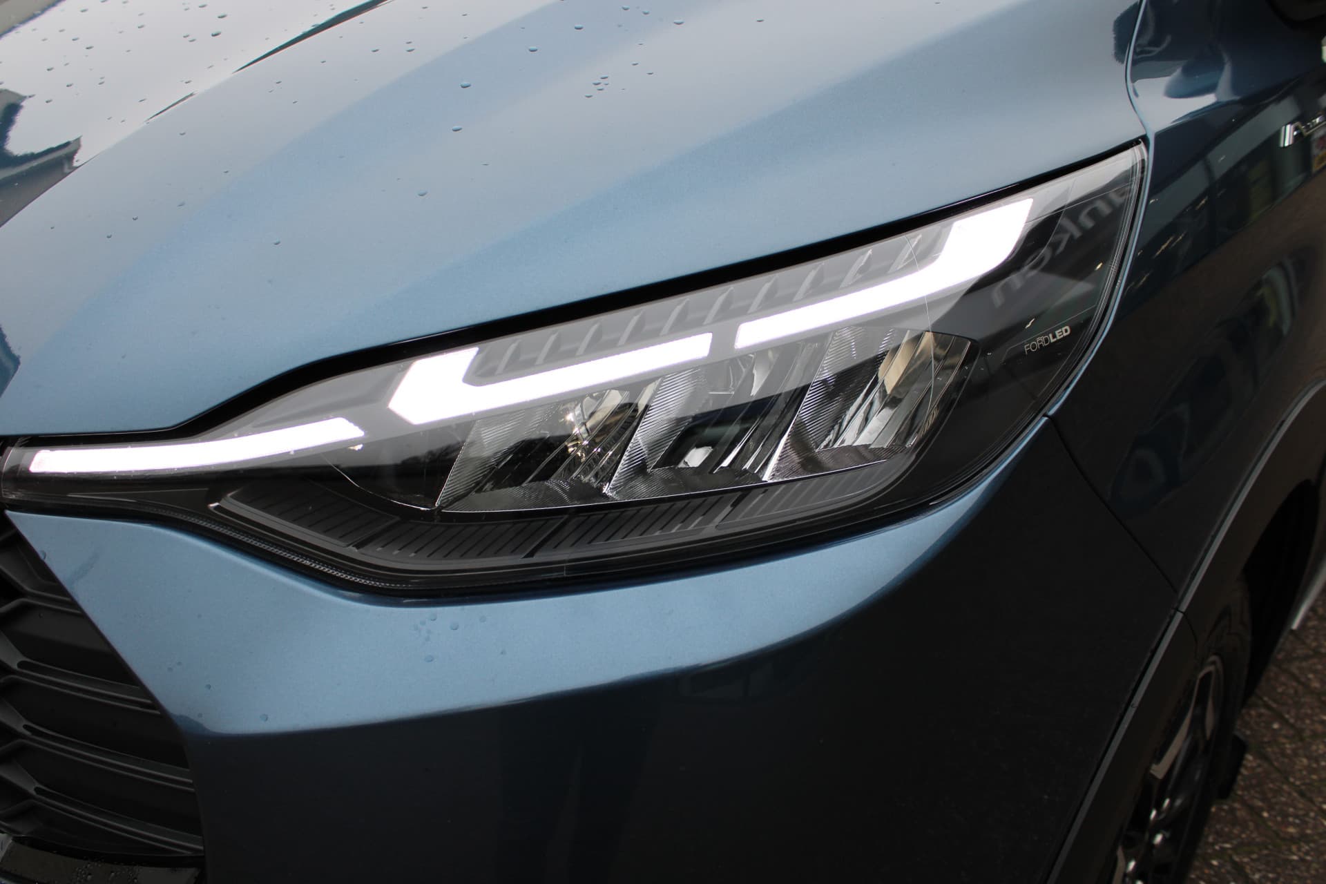 Ford Tourneo Custom PHEV L1H1 Active X thumbnail 14