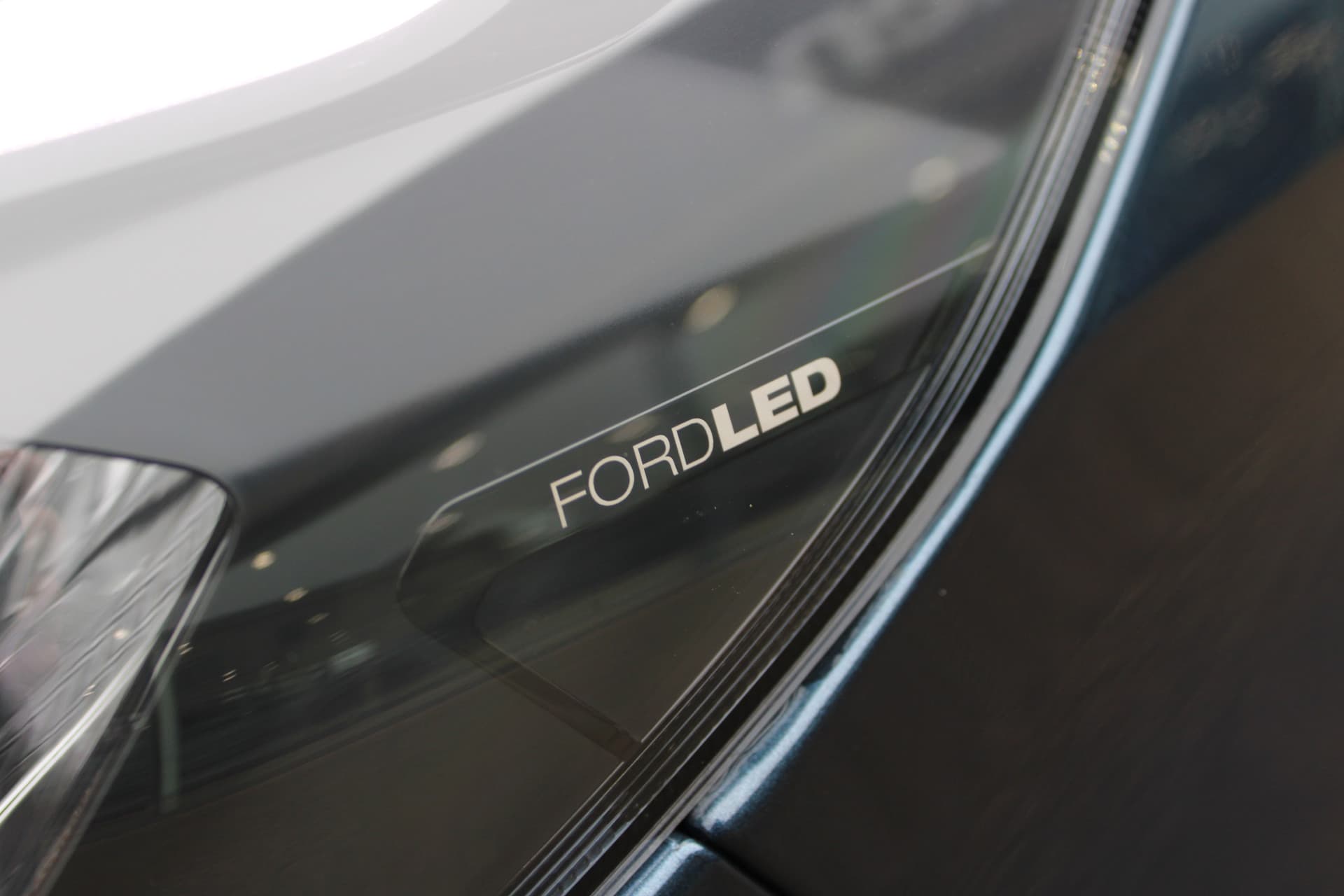 Ford Tourneo Custom PHEV L1H1 Active X thumbnail 16