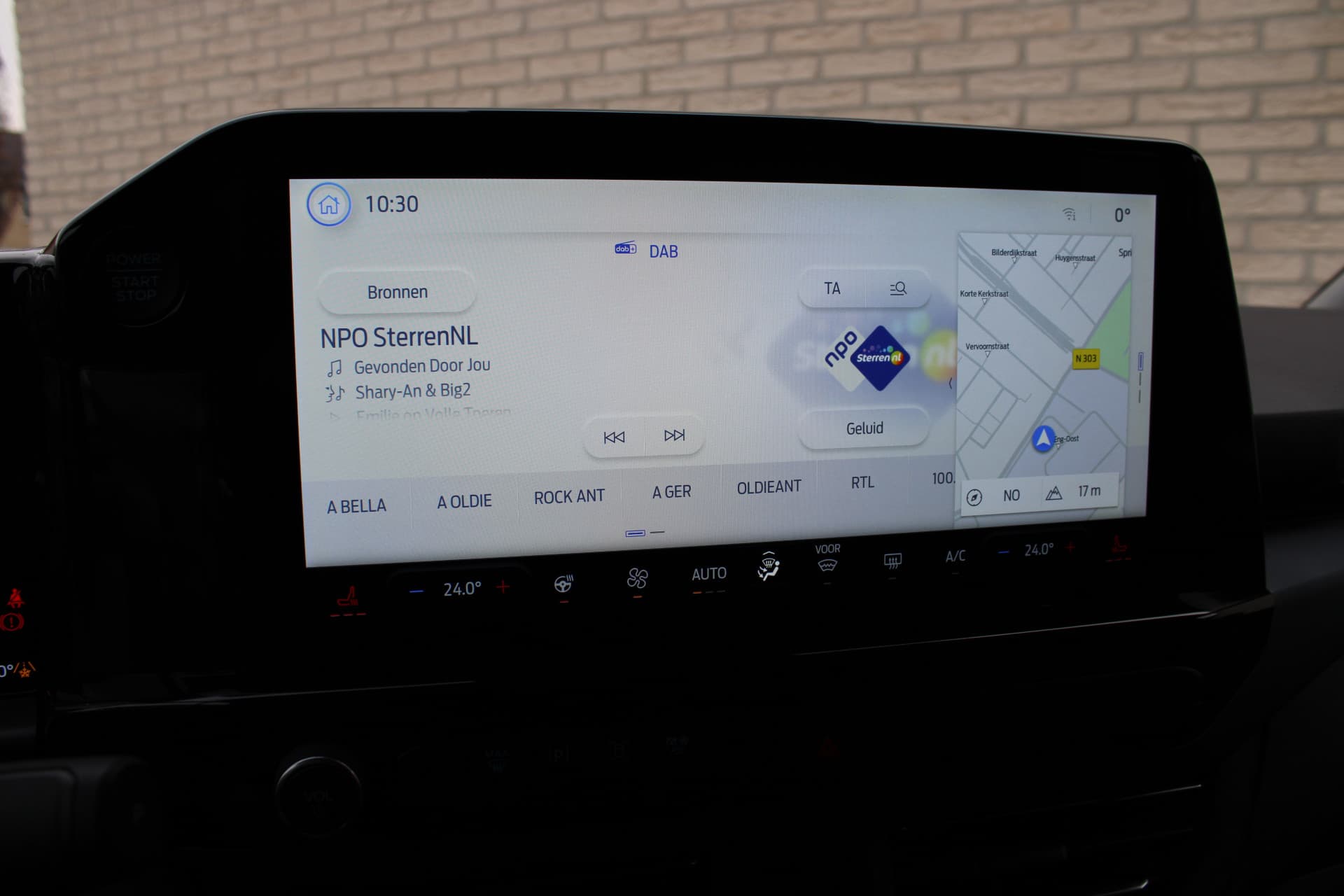 Ford Tourneo Custom PHEV L1H1 Active X thumbnail 18