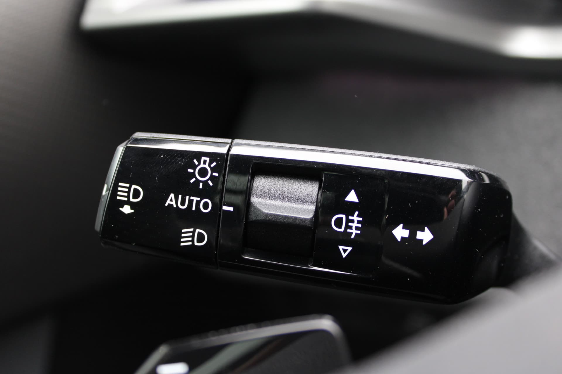 Opel Grandland 1.6 Turbo Plug-in-Hybrid Ultimate thumbnail 21