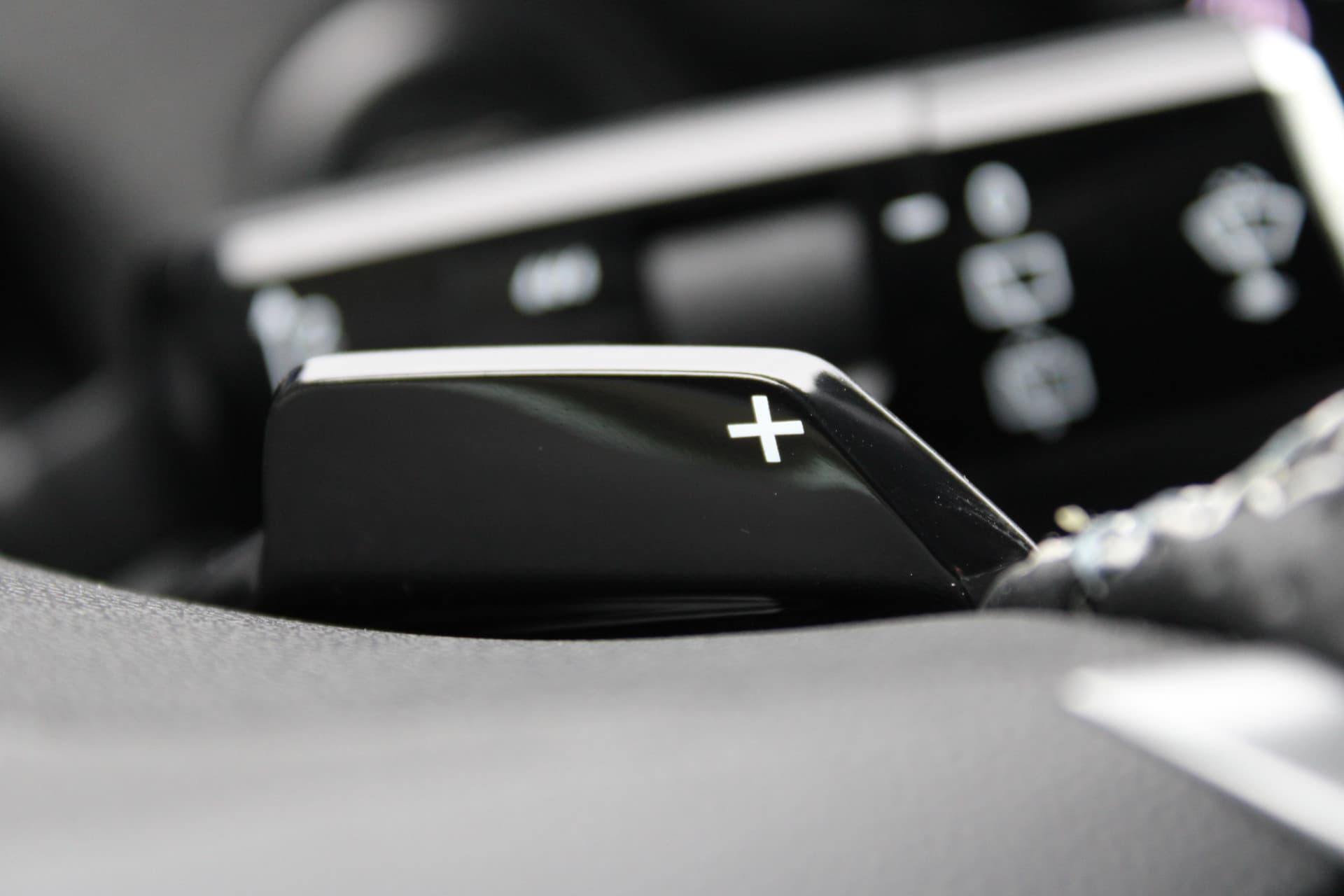 Opel Grandland 1.6 Turbo Plug-in-Hybrid Ultimate thumbnail 25