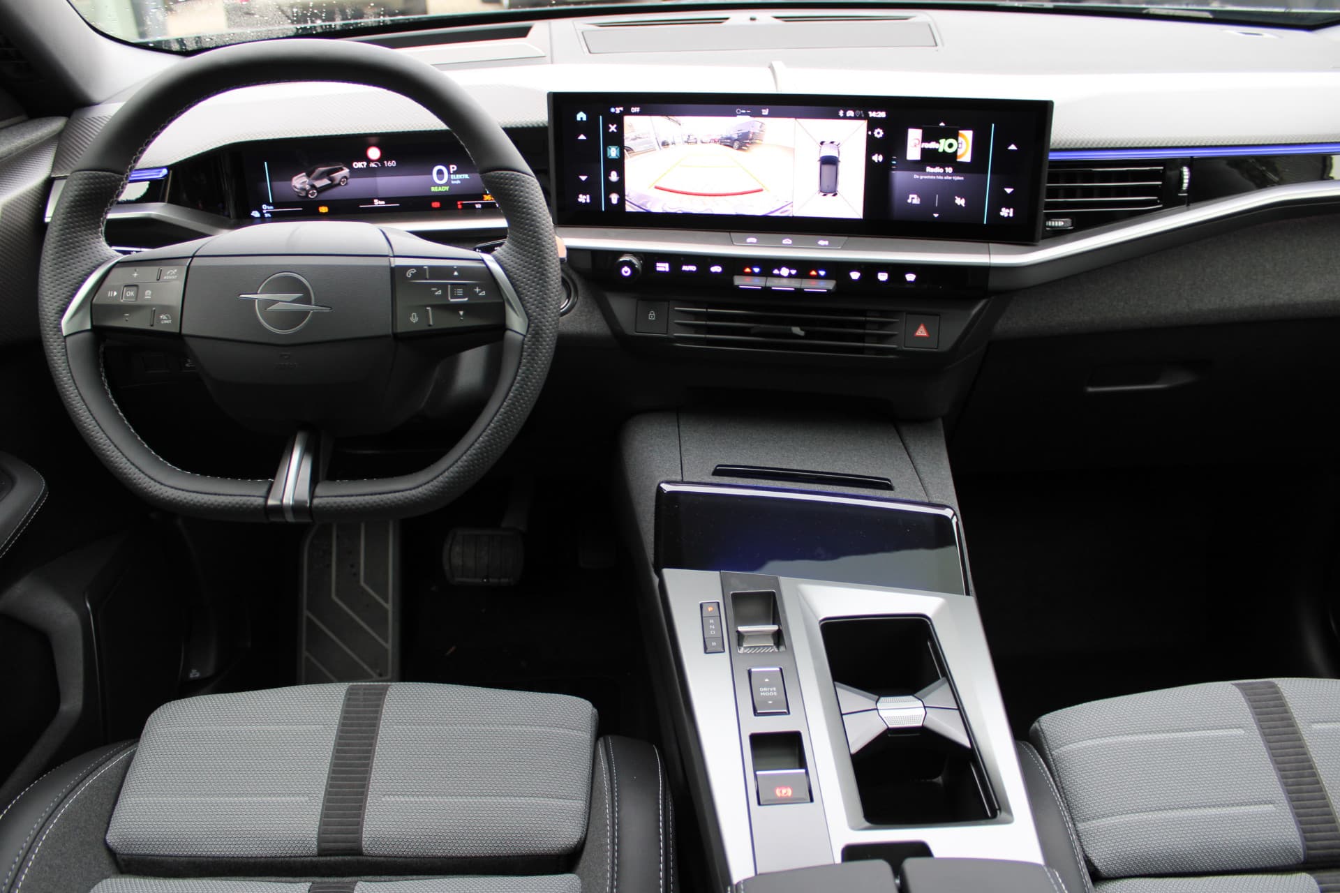 Opel Grandland 1.6 Turbo Plug-in-Hybrid Ultimate thumbnail 5