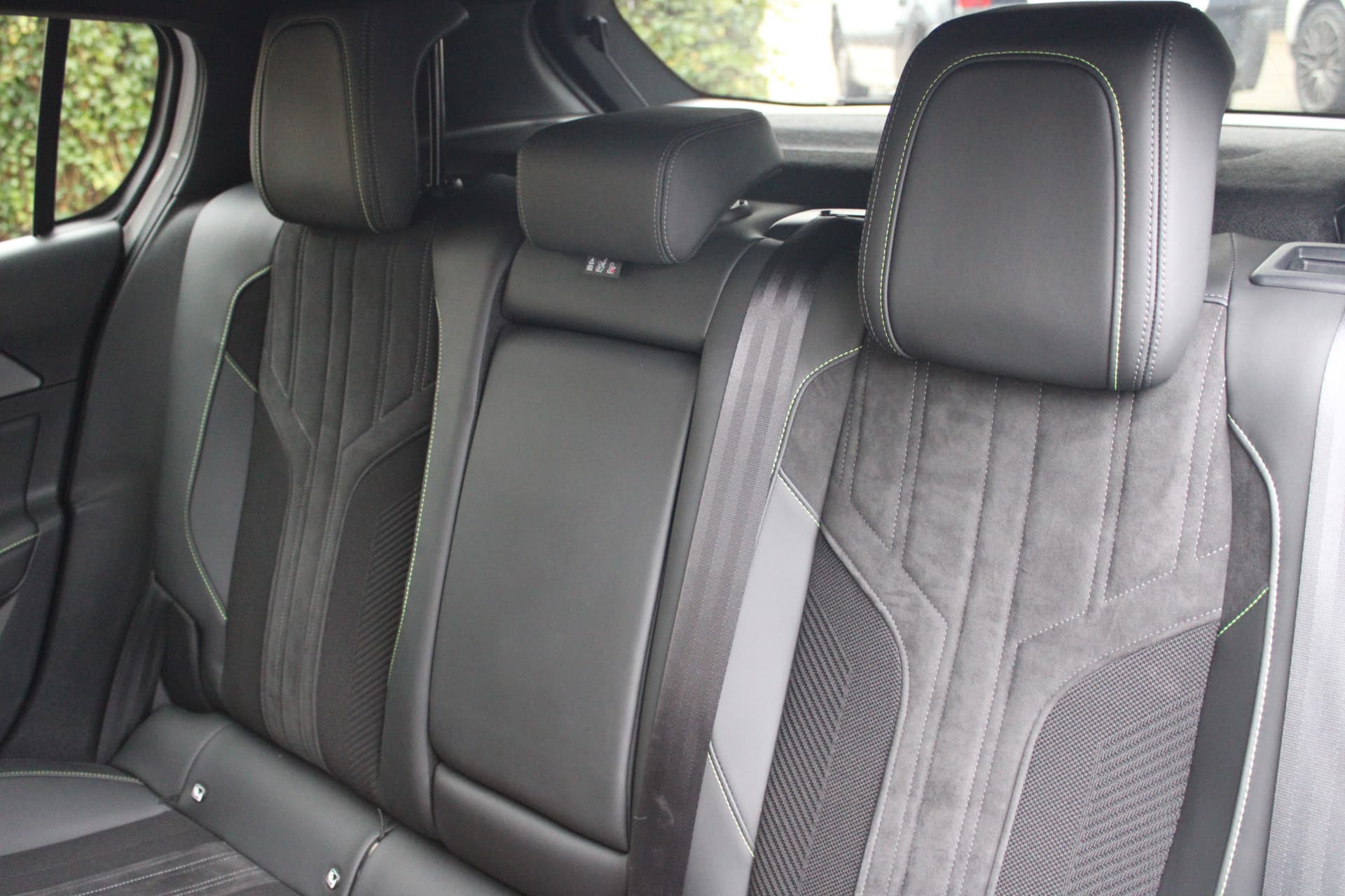 Peugeot 308 1.6 Plug-in Hybrid 225 GT thumbnail 33