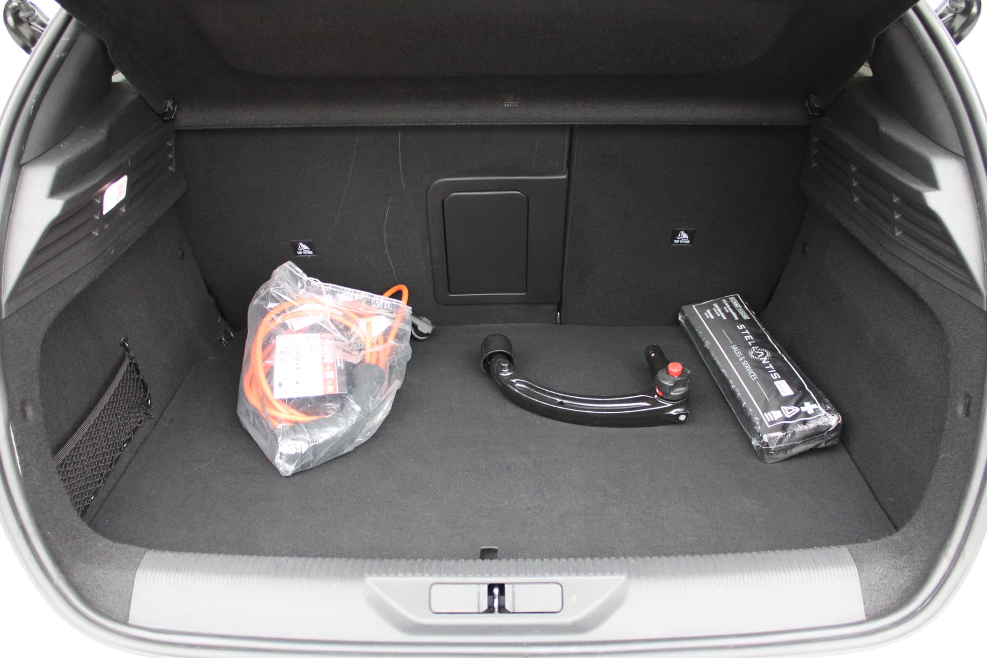 Peugeot 308 1.6 Plug-in Hybrid 225 GT thumbnail 36