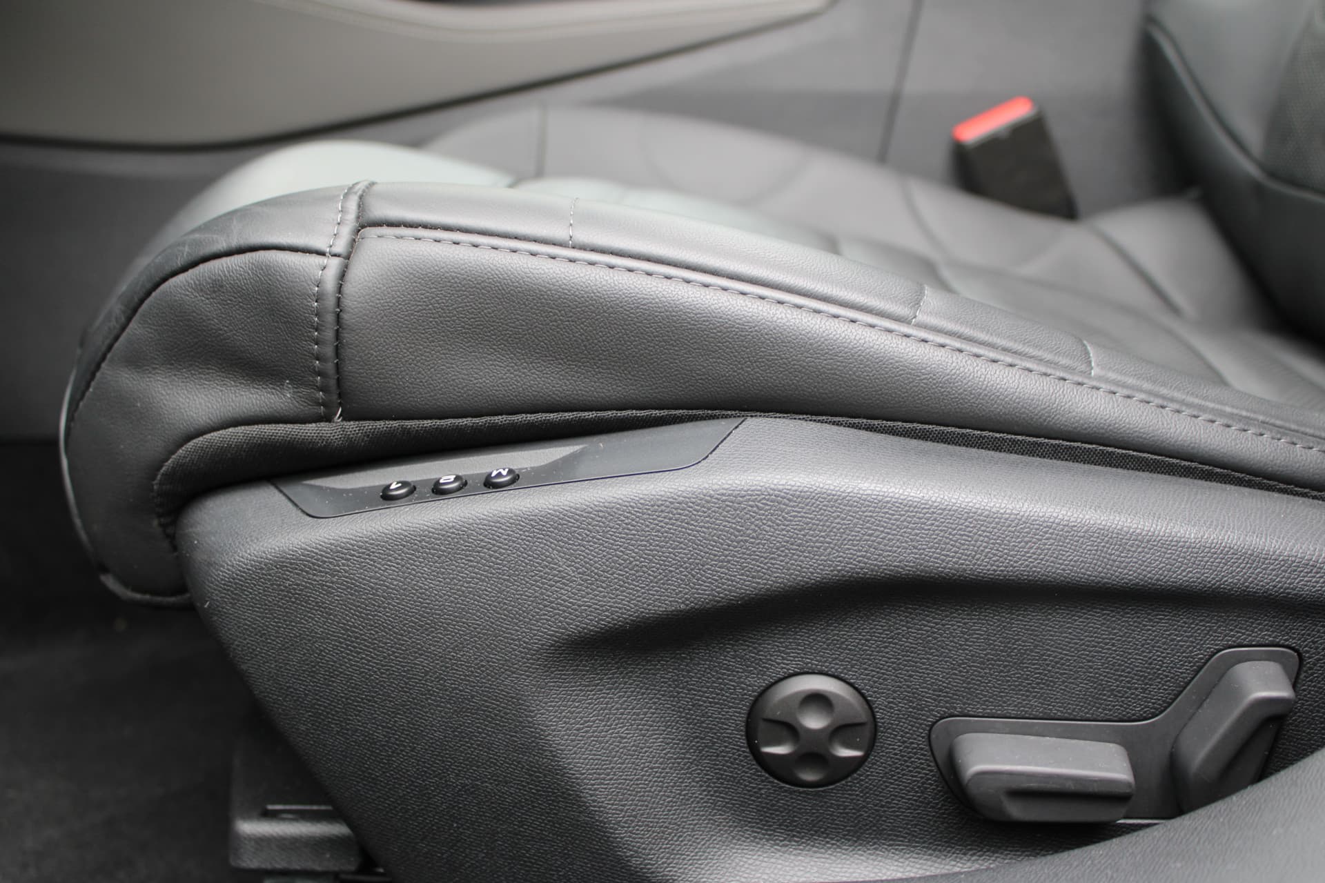 Citroën C5 X 1.6 Plug-in Hybrid 225 Shine thumbnail 23