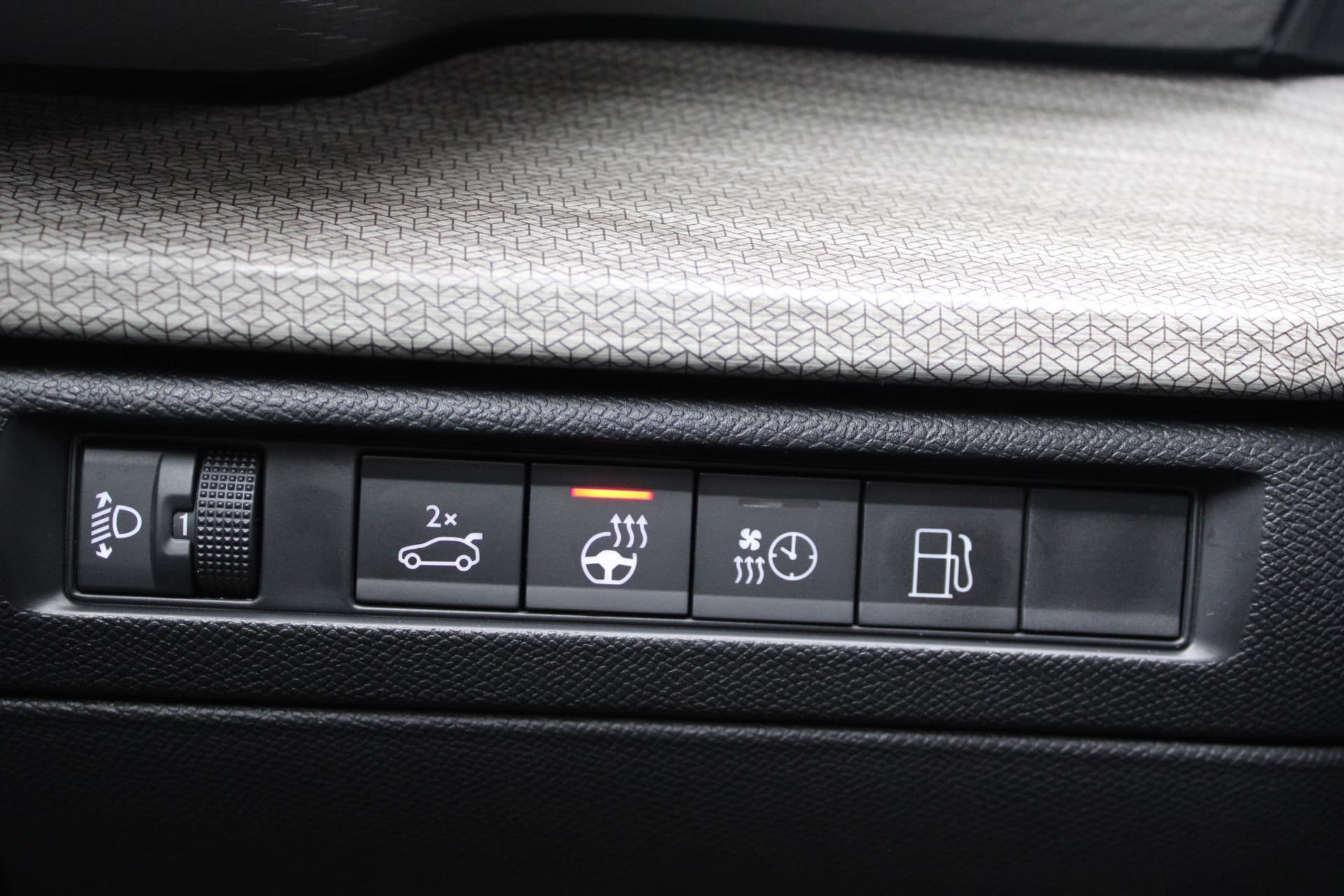 Citroën C5 X 1.6 Plug-in Hybrid 225 Shine thumbnail 24