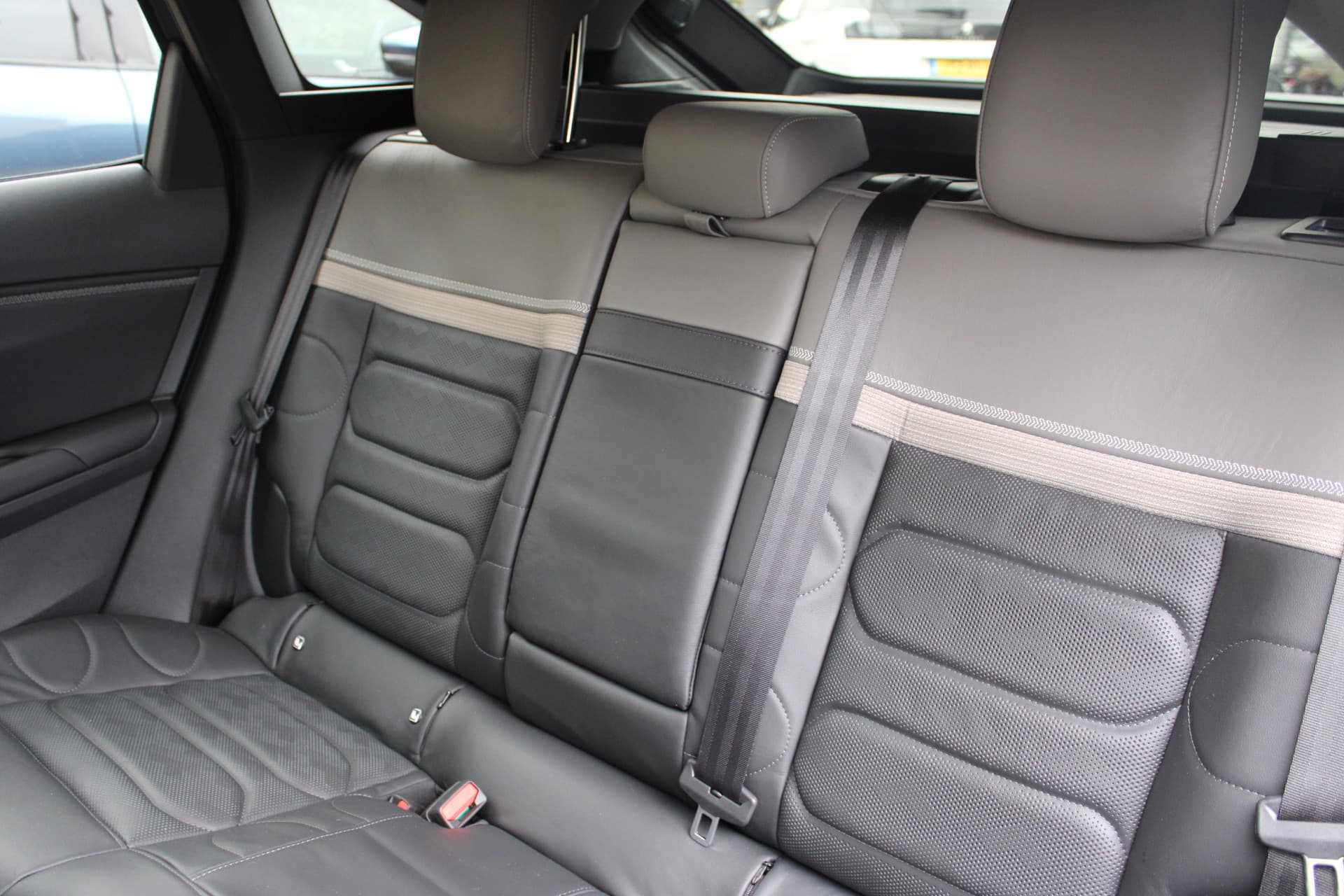 Citroën C5 X 1.6 Plug-in Hybrid 225 Shine thumbnail 45