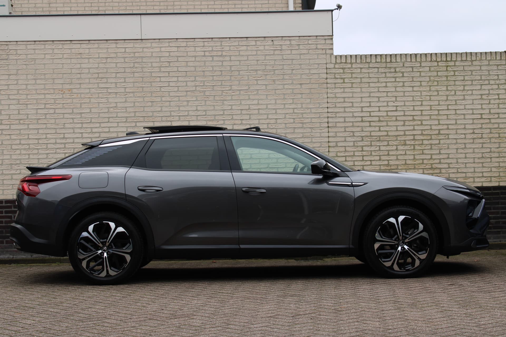 Citroën C5 X 1.6 Plug-in Hybrid 225 Shine thumbnail 2