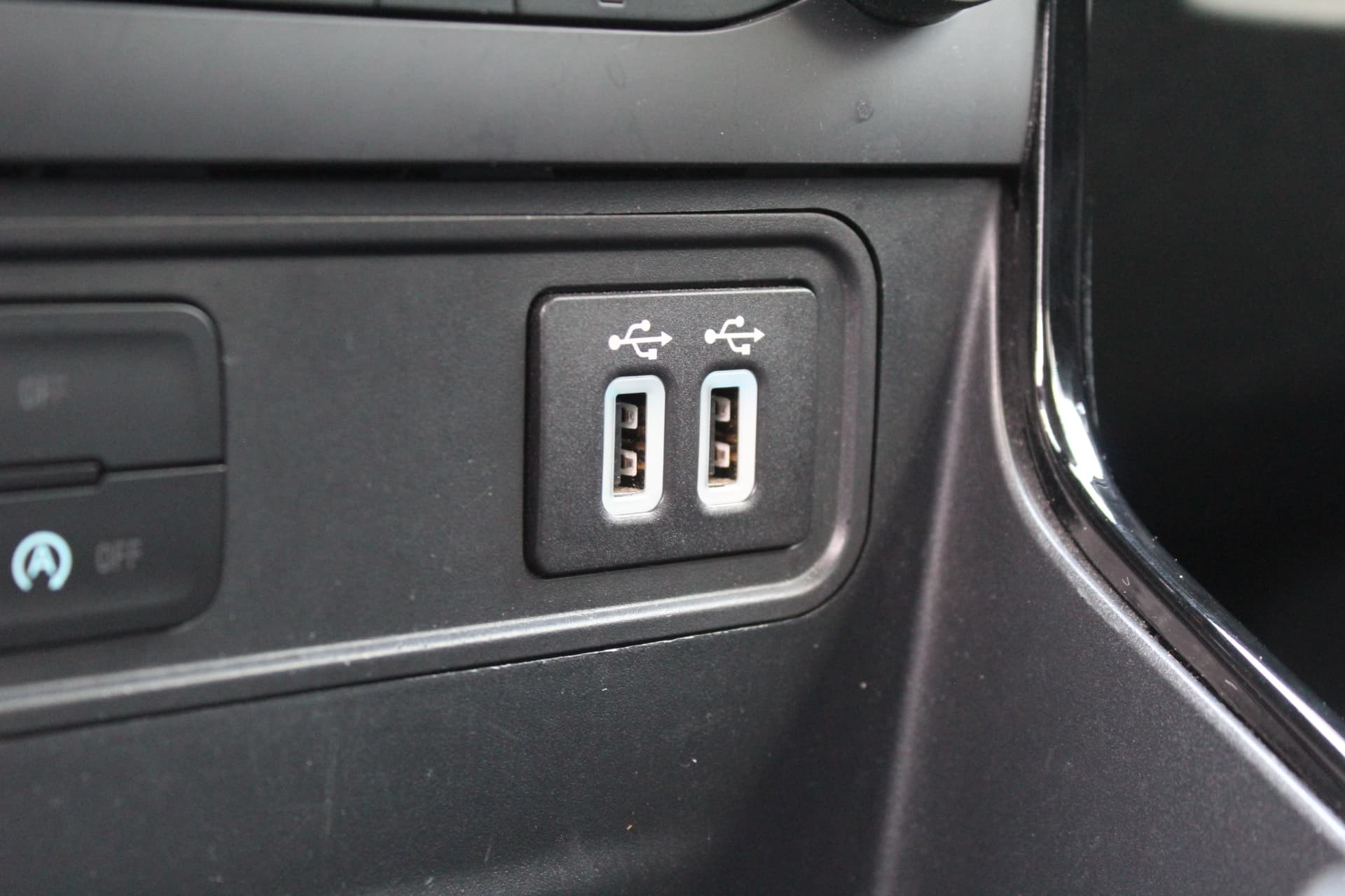 Ford EcoSport 1.0 EcoBoost Titanium thumbnail 27