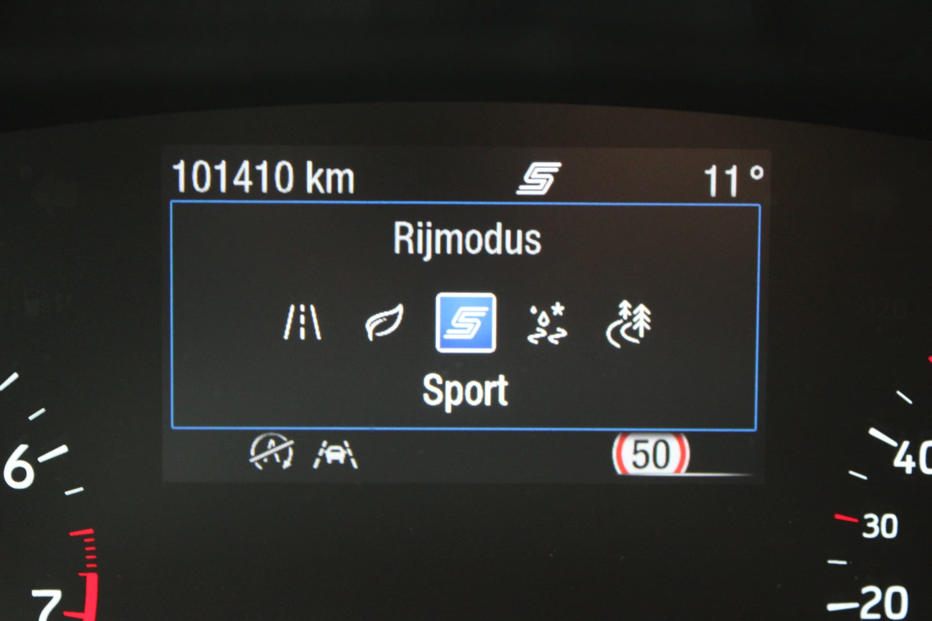 Ford FOCUS Wagon 1.0 EcoBoost Active Business thumbnail 41