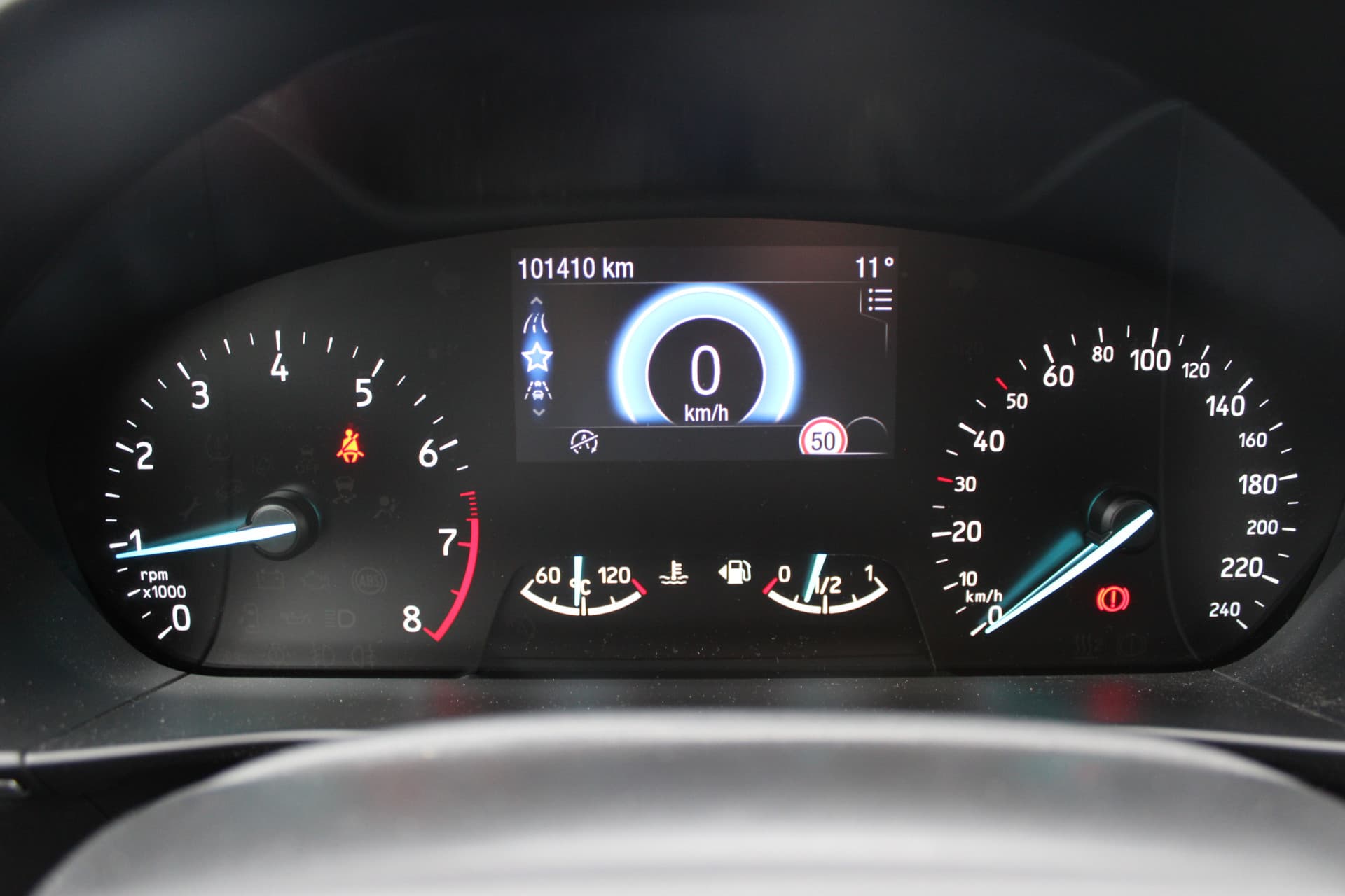 Ford FOCUS Wagon 1.0 EcoBoost Active Business thumbnail 9