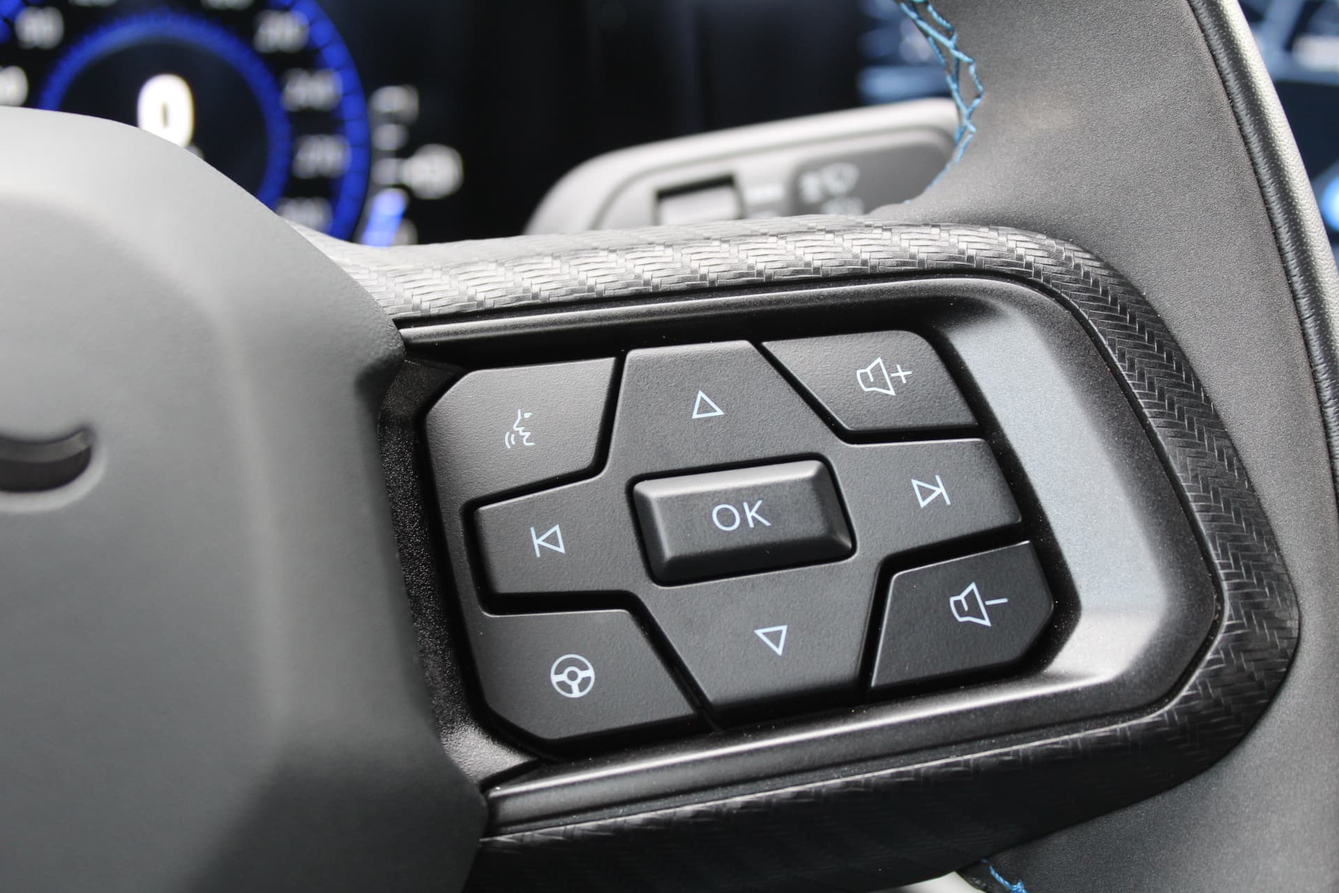 Ford Mustang Fastback 5.0 V8 Dark Horse thumbnail 13