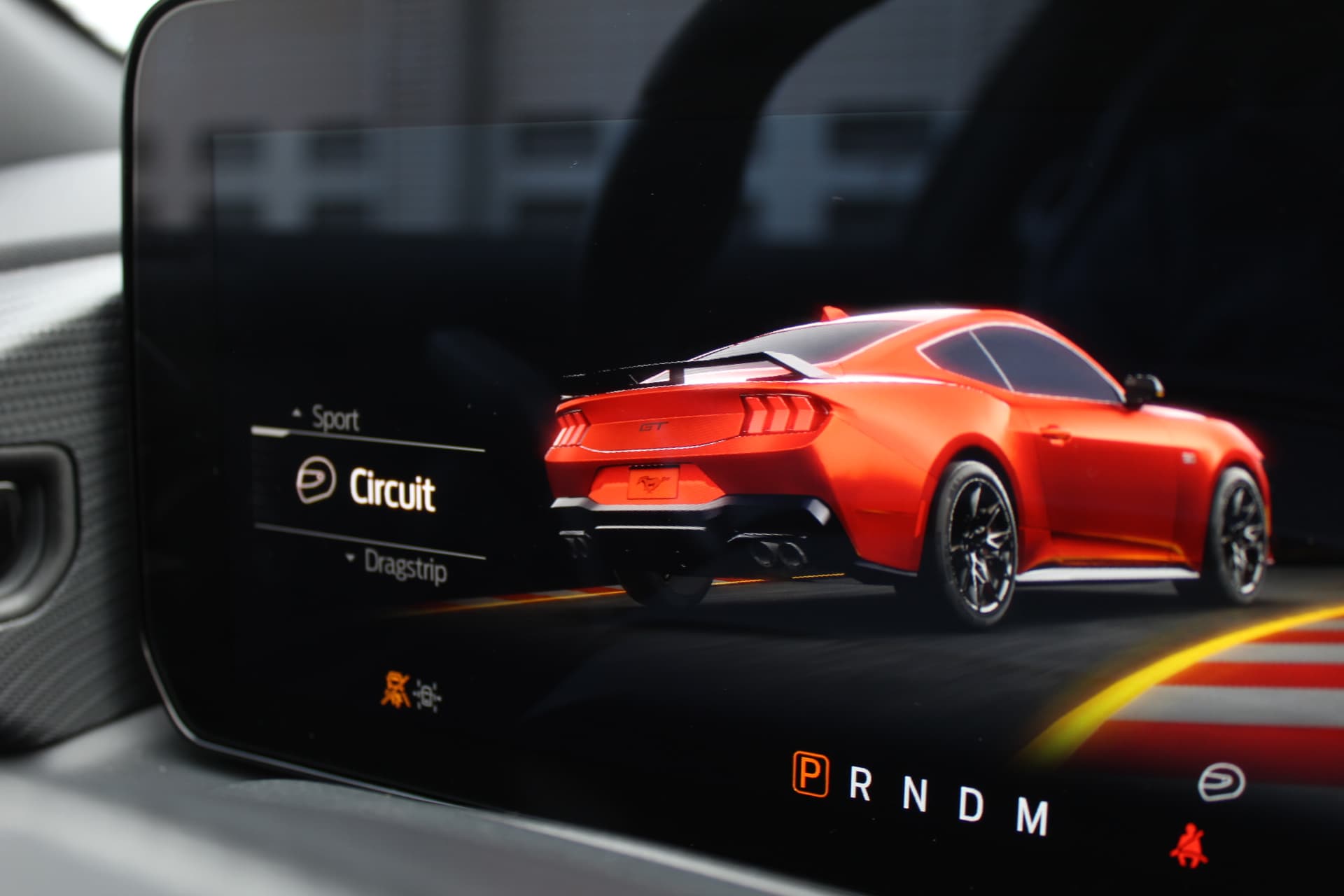 Ford Mustang Fastback 5.0 V8 Dark Horse thumbnail 22