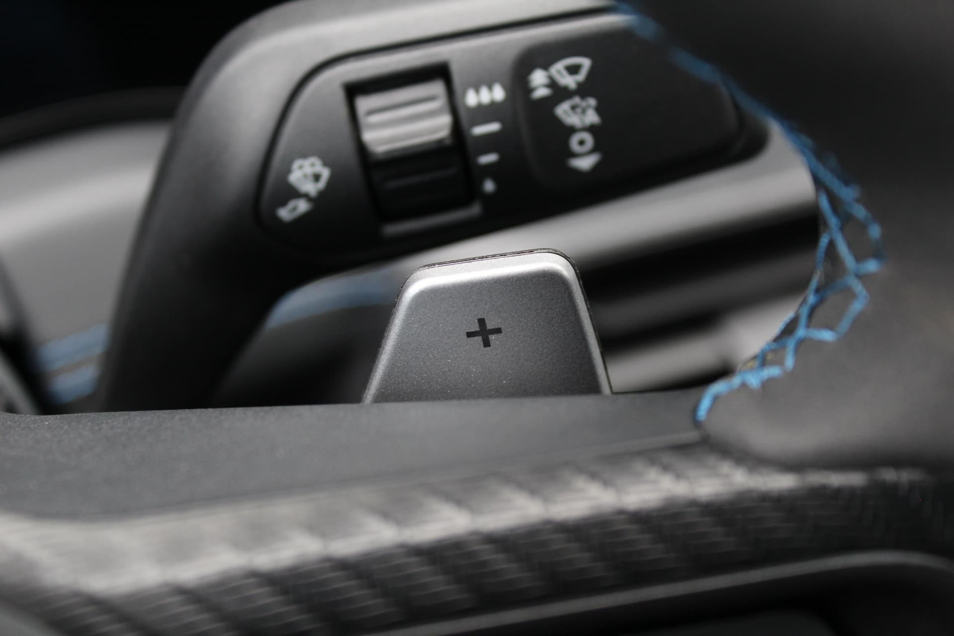 Ford Mustang Fastback 5.0 V8 Dark Horse thumbnail 25