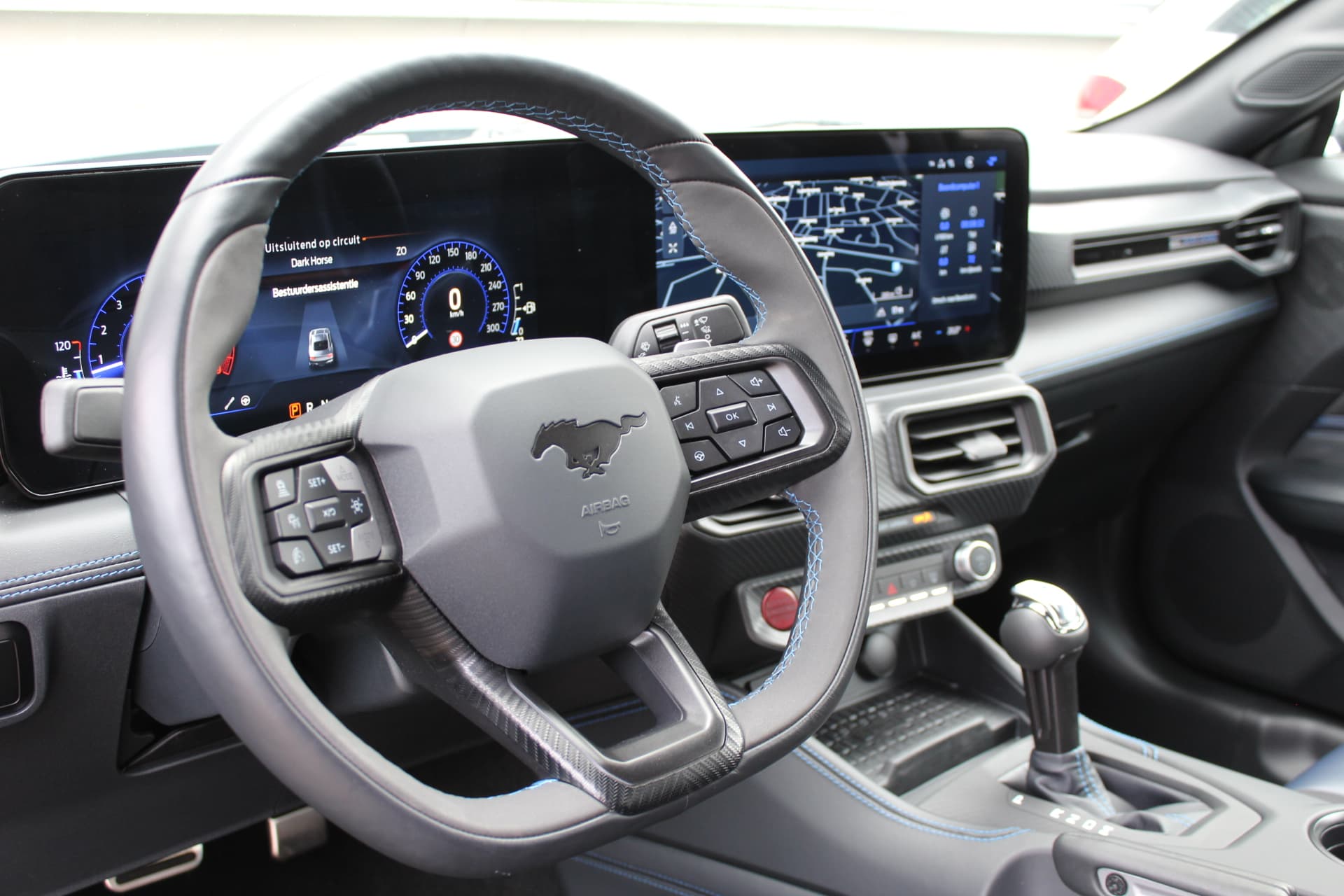 Ford Mustang Fastback 5.0 V8 Dark Horse thumbnail 4