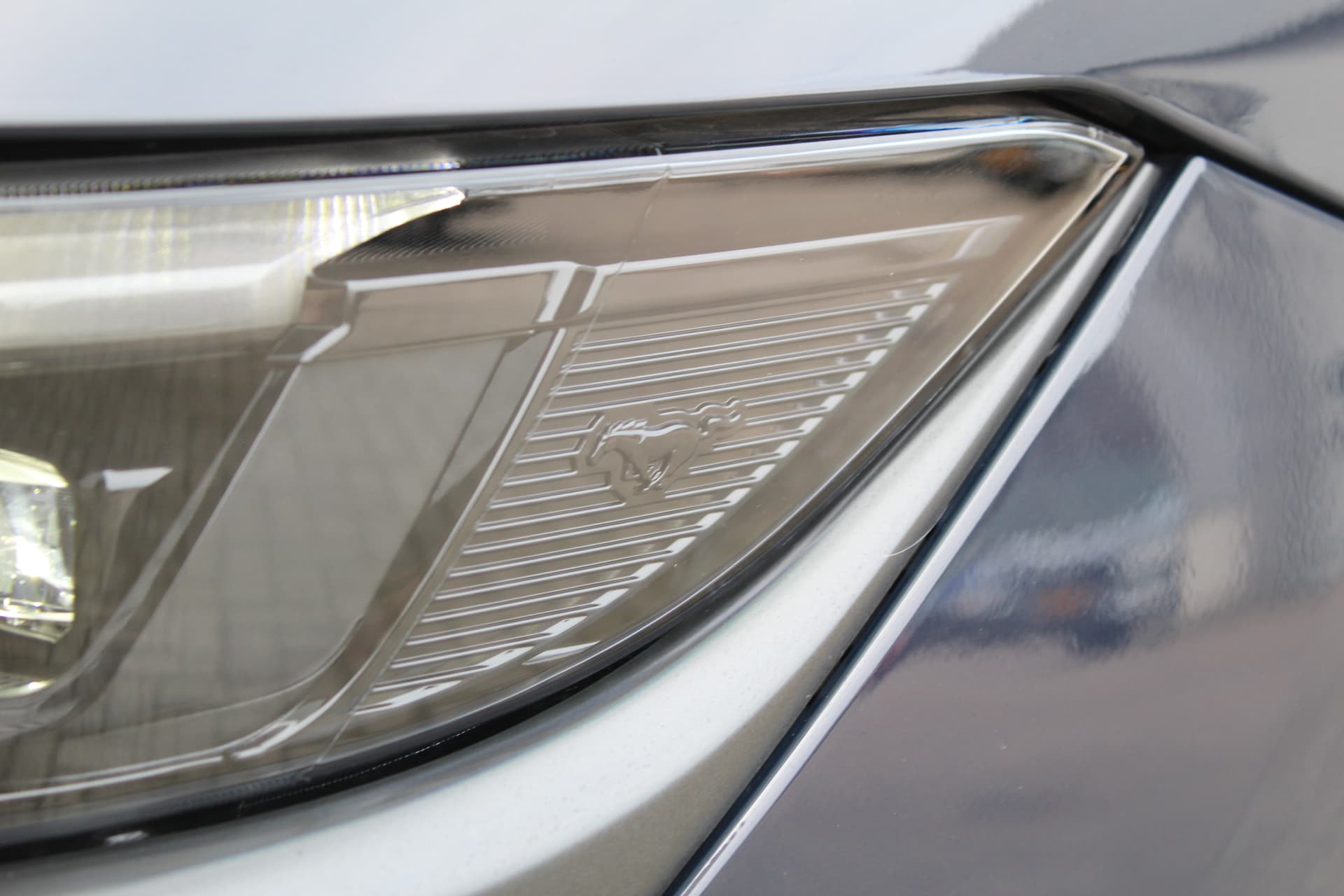 Ford Mustang Fastback 5.0 V8 Dark Horse thumbnail 41