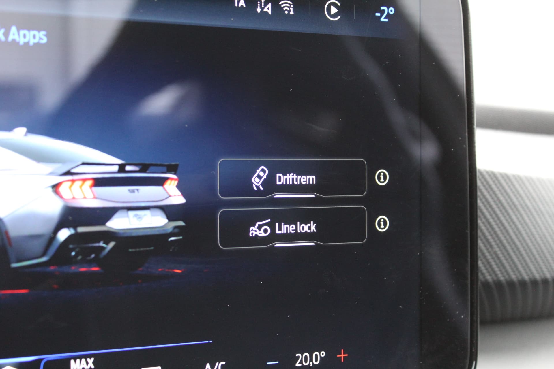 Ford Mustang Fastback 5.0 V8 Dark Horse thumbnail 42