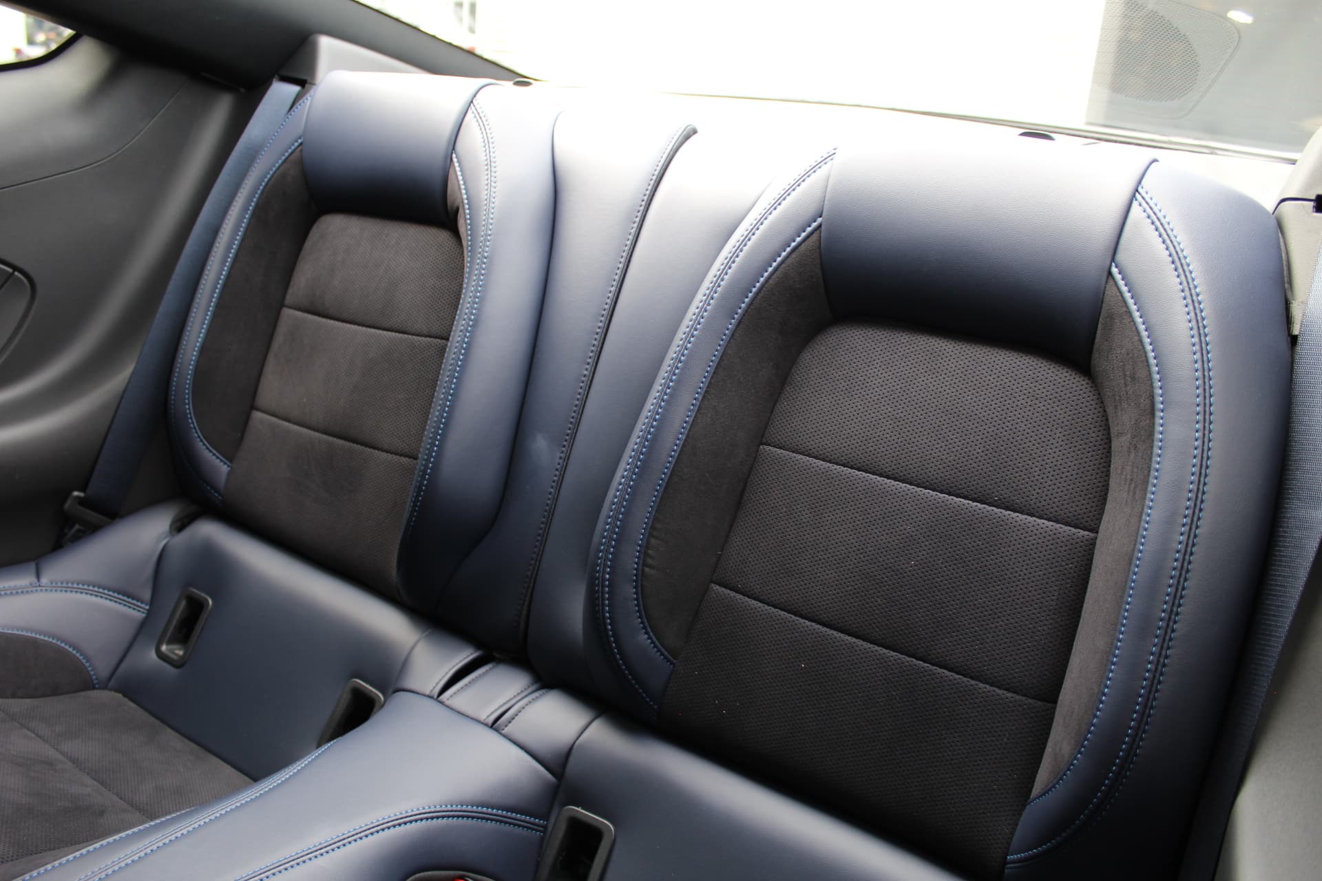 Ford Mustang Fastback 5.0 V8 Dark Horse thumbnail 43