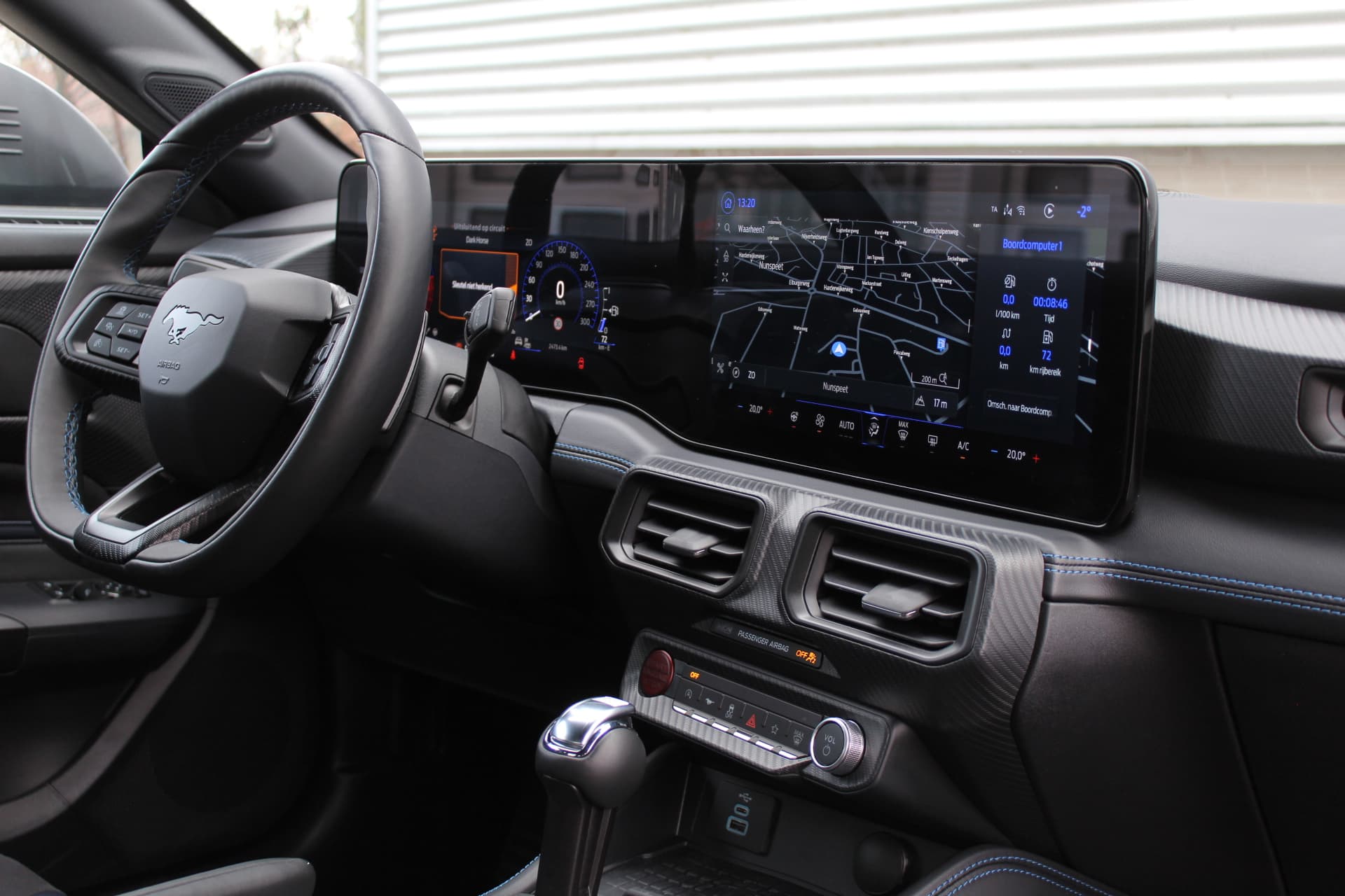 Ford Mustang Fastback 5.0 V8 Dark Horse thumbnail 5