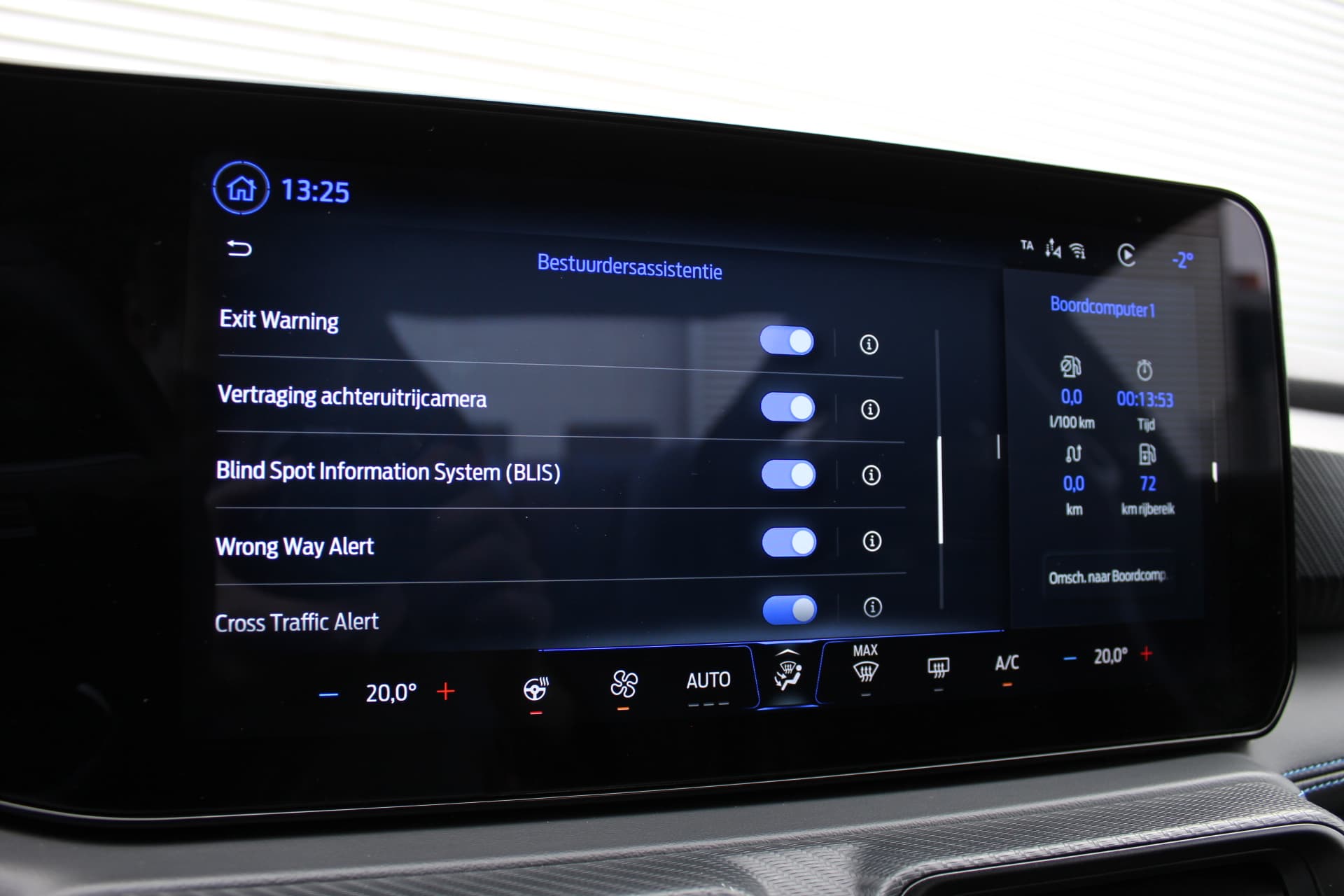 Ford Mustang Fastback 5.0 V8 Dark Horse thumbnail 62