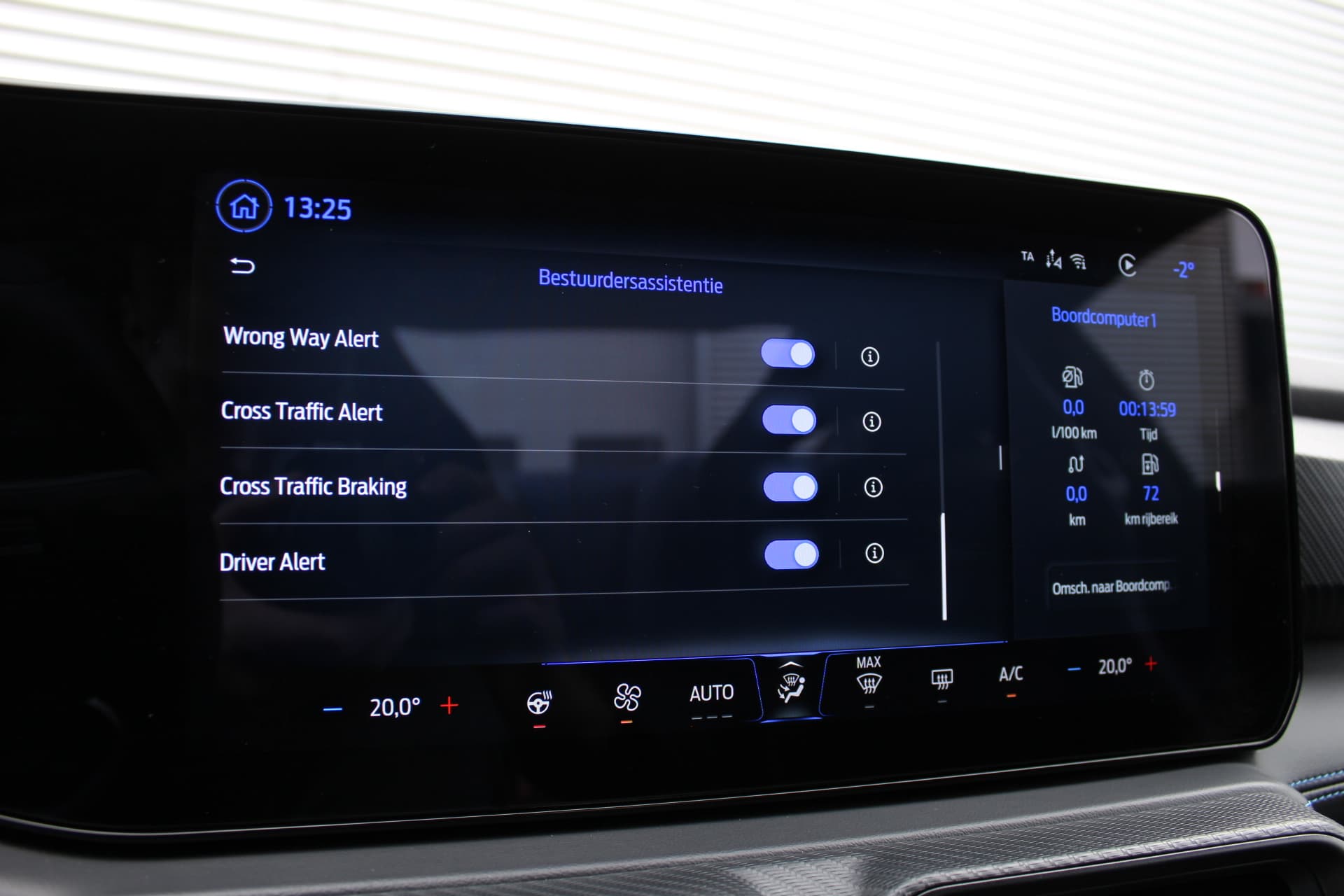 Ford Mustang Fastback 5.0 V8 Dark Horse thumbnail 63