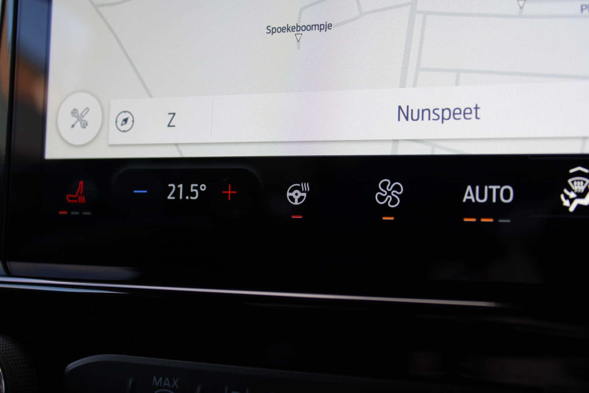 Ford Tourneo Custom PHEV L1H1 Sport thumbnail 15