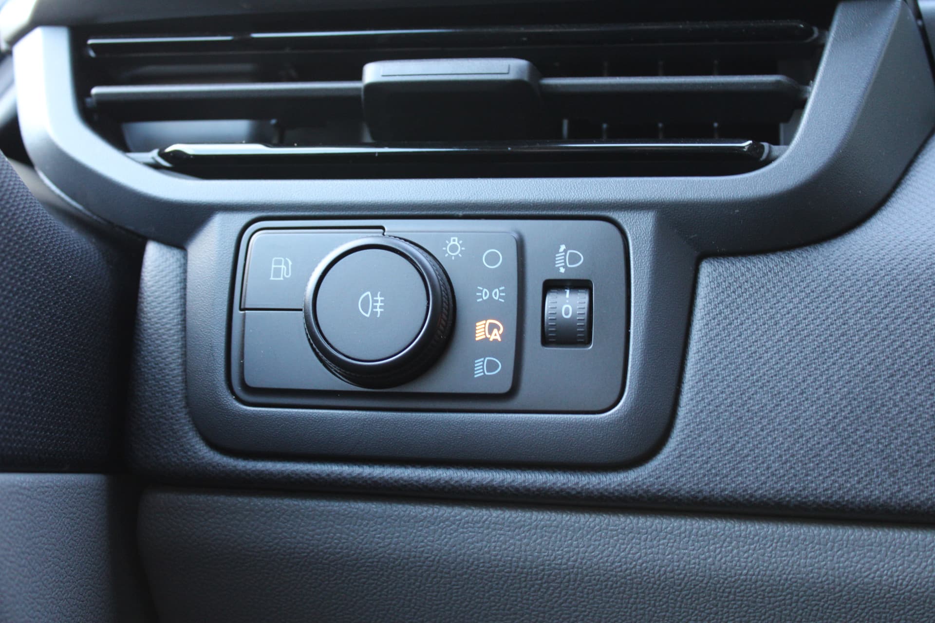 Ford Tourneo Custom PHEV L1H1 Sport thumbnail 31