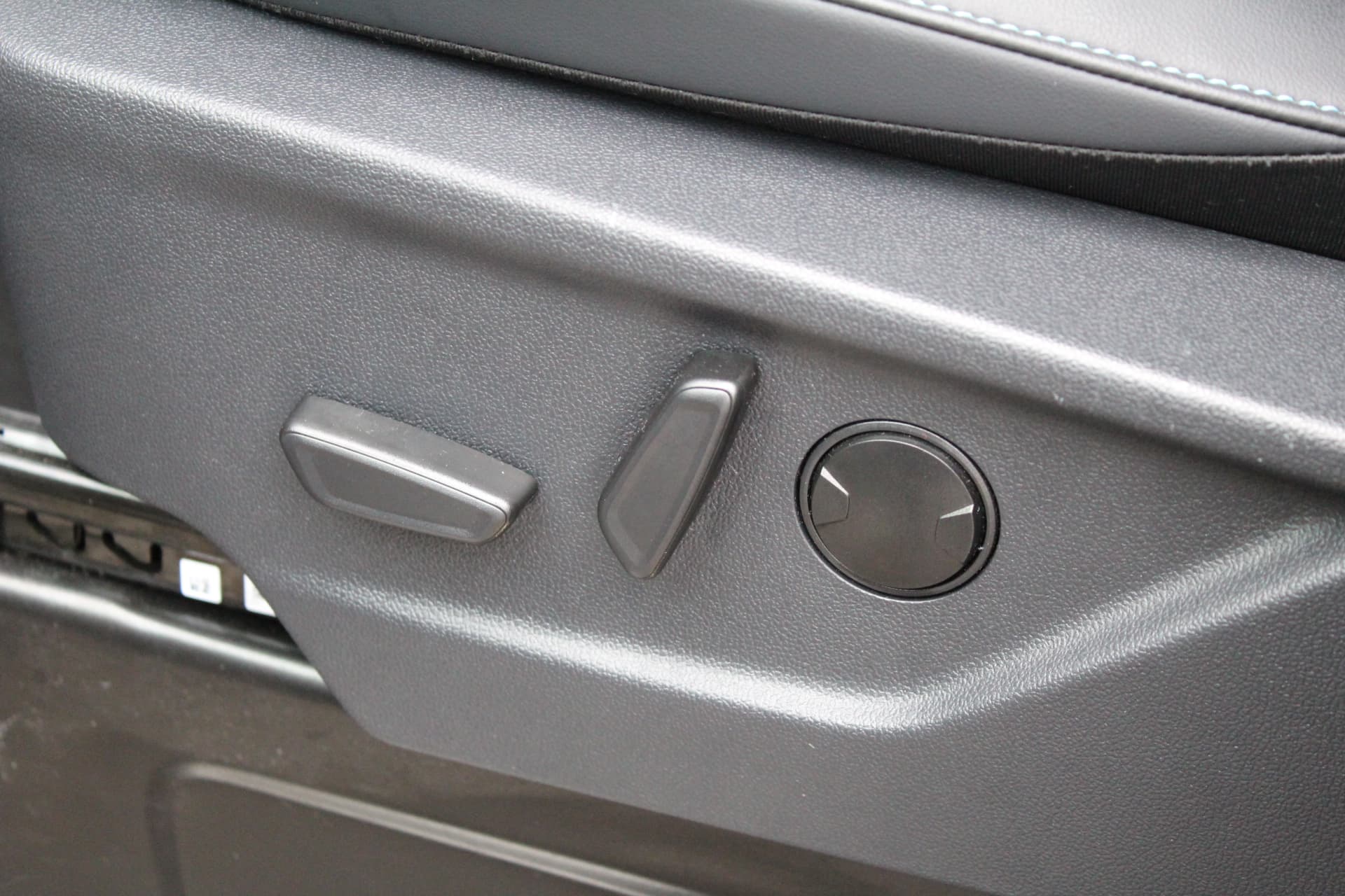 Ford Tourneo Custom PHEV L1H1 Sport thumbnail 19