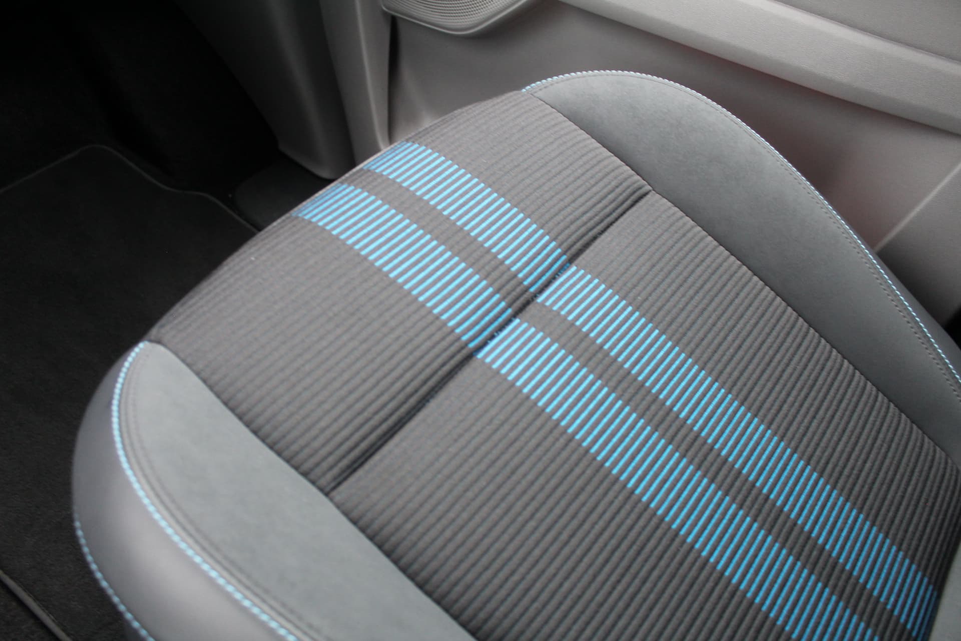 Ford Tourneo Custom PHEV L1H1 Sport thumbnail 22