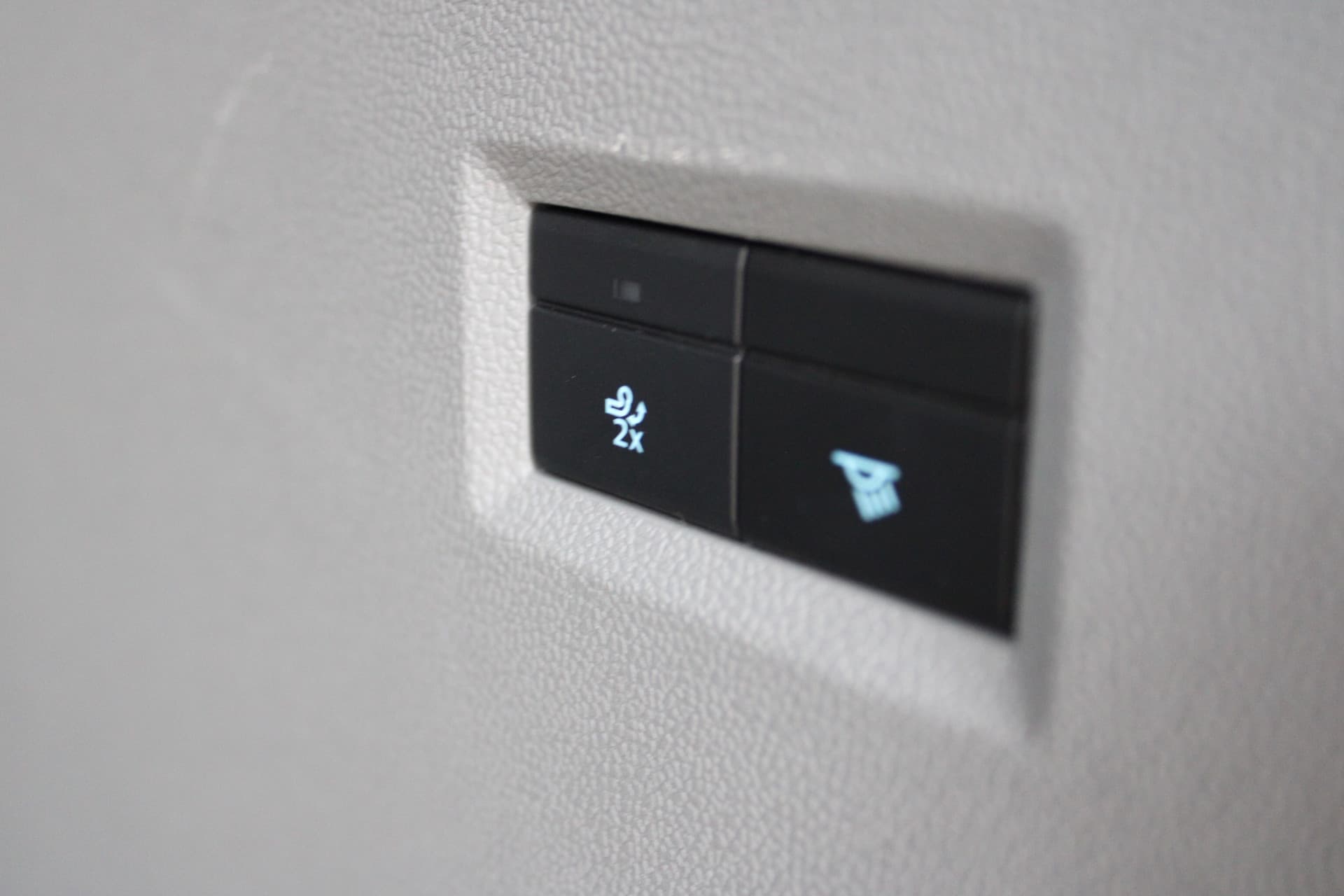 Ford Tourneo Custom PHEV L1H1 Active X thumbnail 34