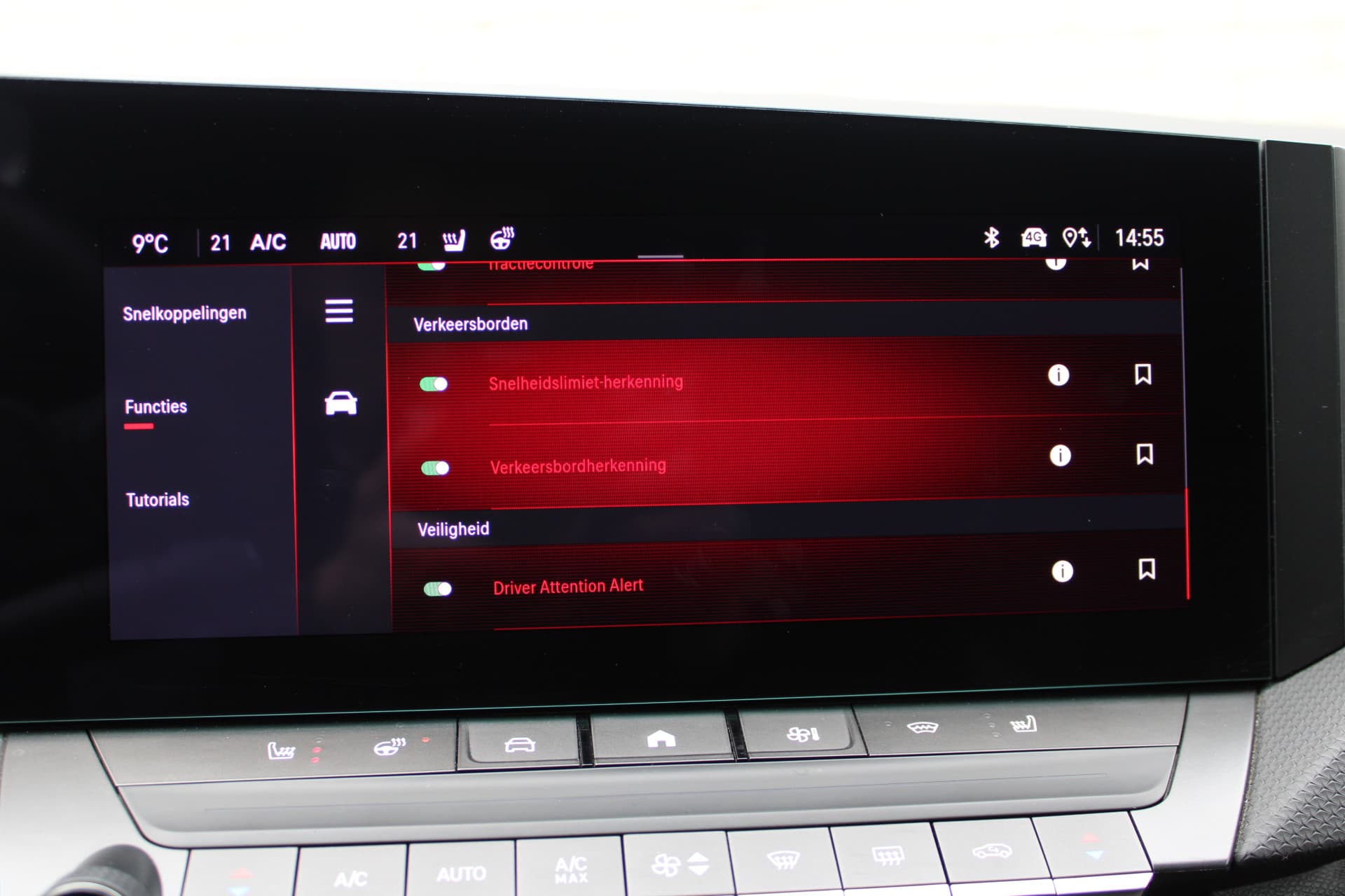 Opel Astra 1.6 Hybrid Ultimate thumbnail 31