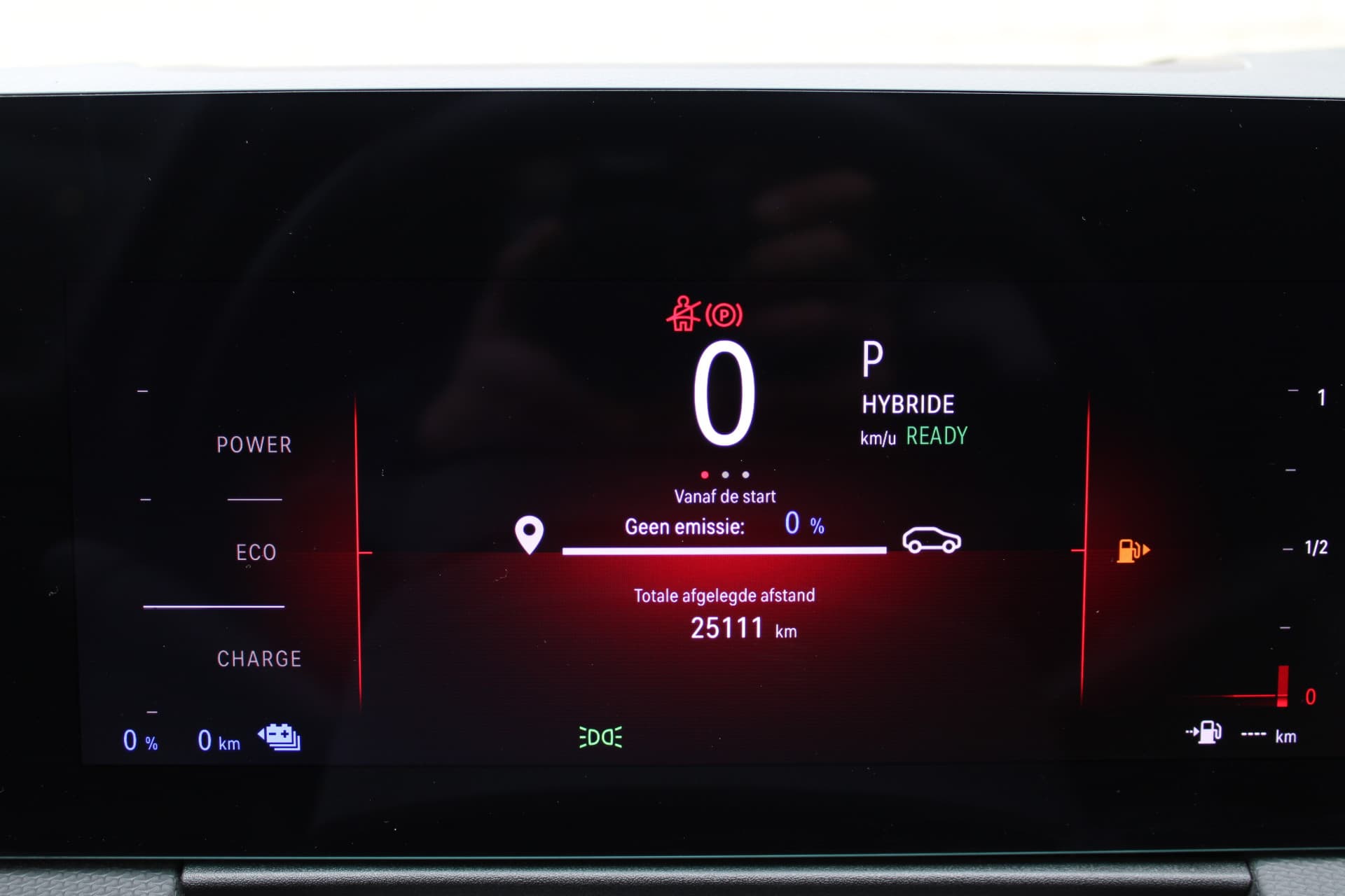 Opel Astra 1.6 Hybrid Ultimate thumbnail 9