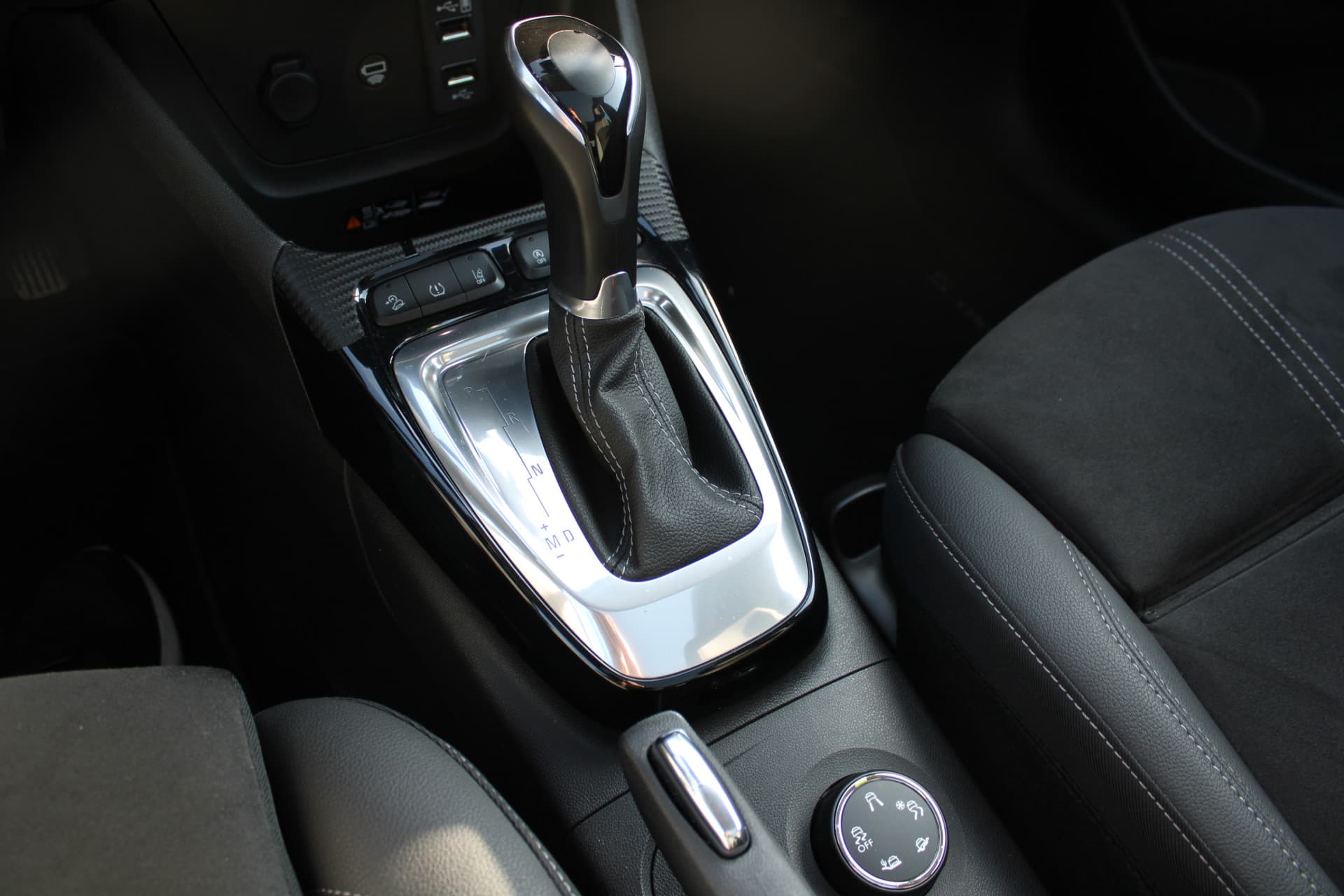 Opel Crossland 1.2 Turbo Ultimate thumbnail 24