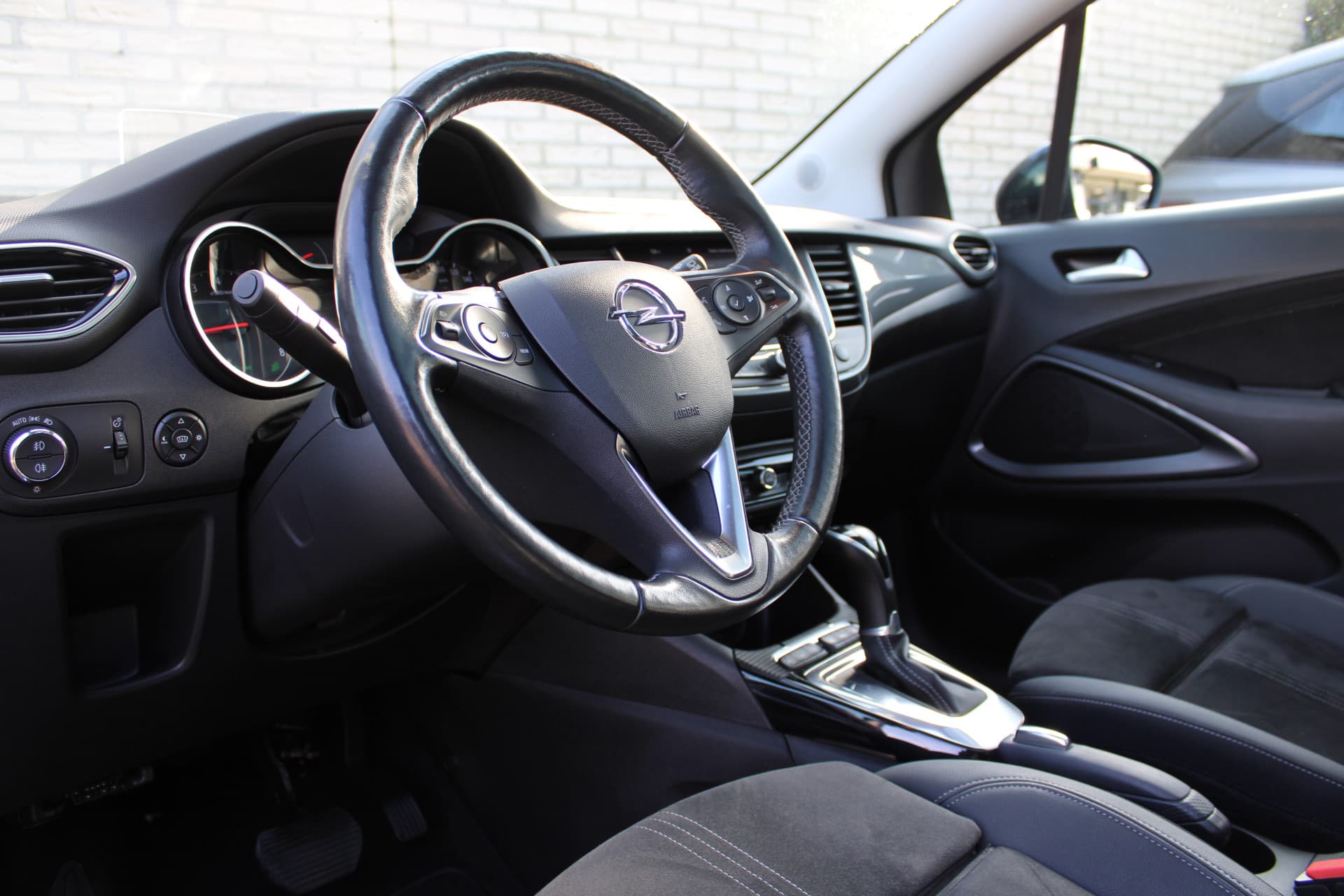 Opel Crossland 1.2 Turbo Ultimate thumbnail 4