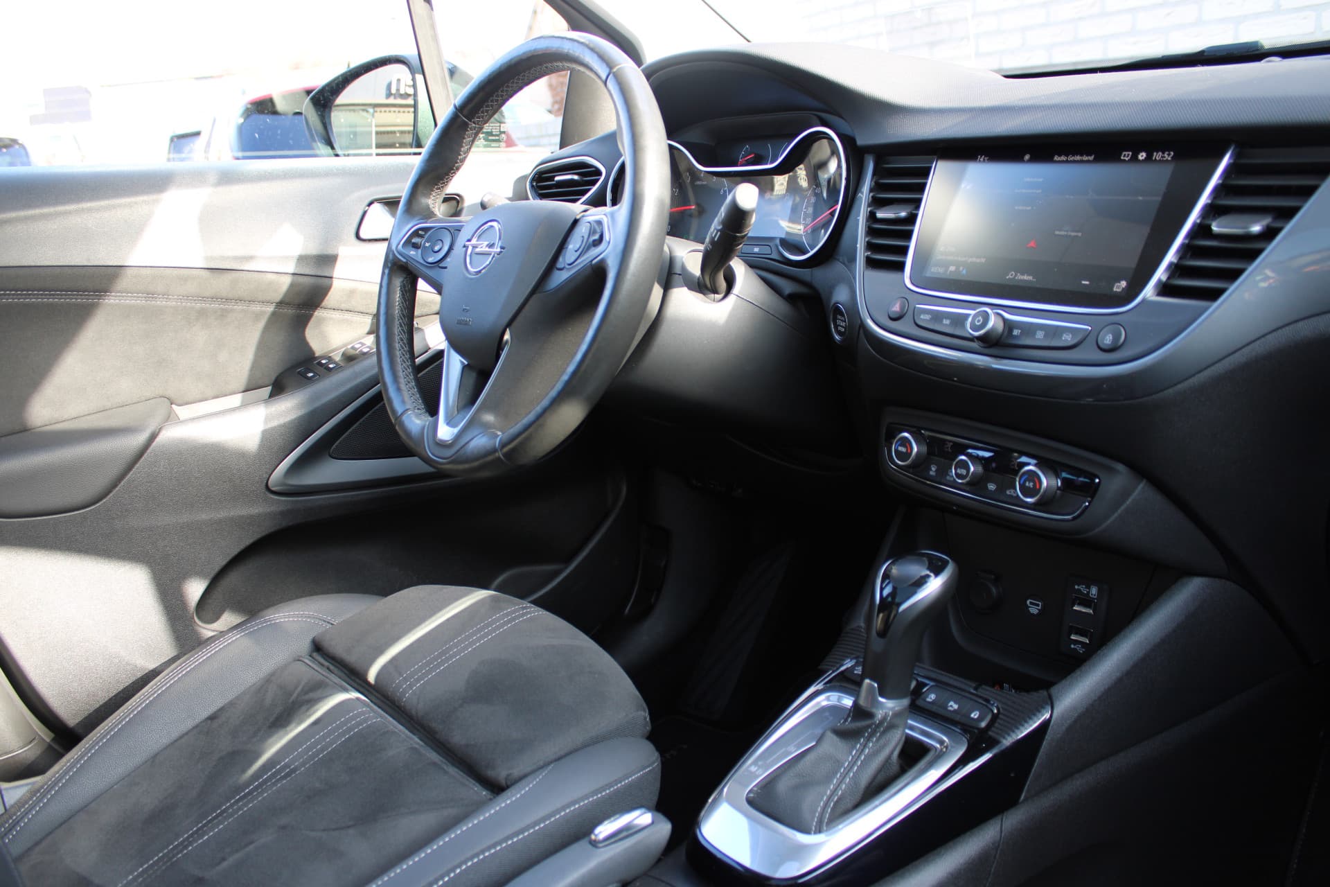 Opel Crossland 1.2 Turbo Ultimate thumbnail 6