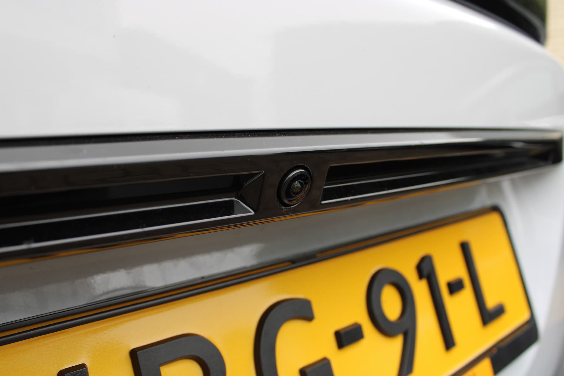 Peugeot 2008 1.2T Allure Pack thumbnail 12