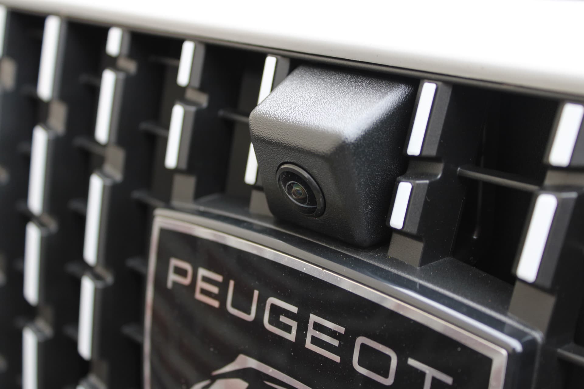 Peugeot 2008 1.2T Allure Pack thumbnail 34