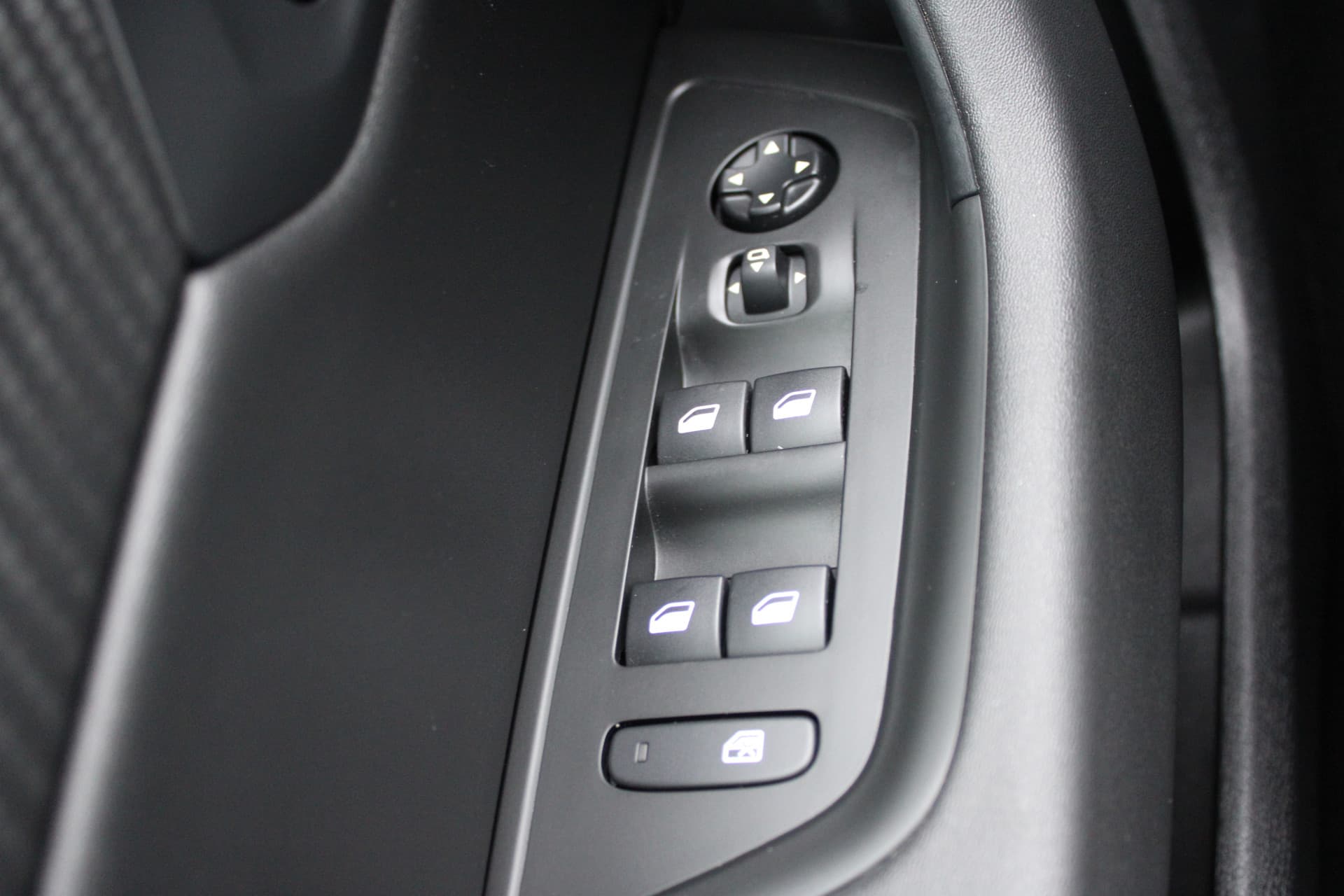 Peugeot 508 SW 1.6 HYbrid Allure Pack Business thumbnail 31