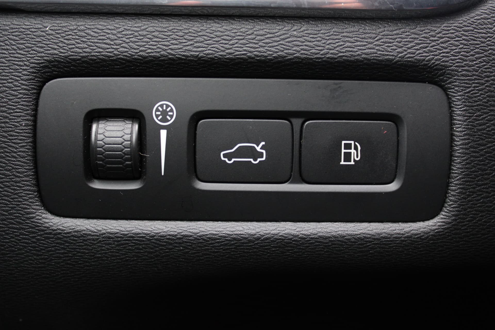 Volvo XC60 2.0 Recharge T6 AWD R-Design thumbnail 18