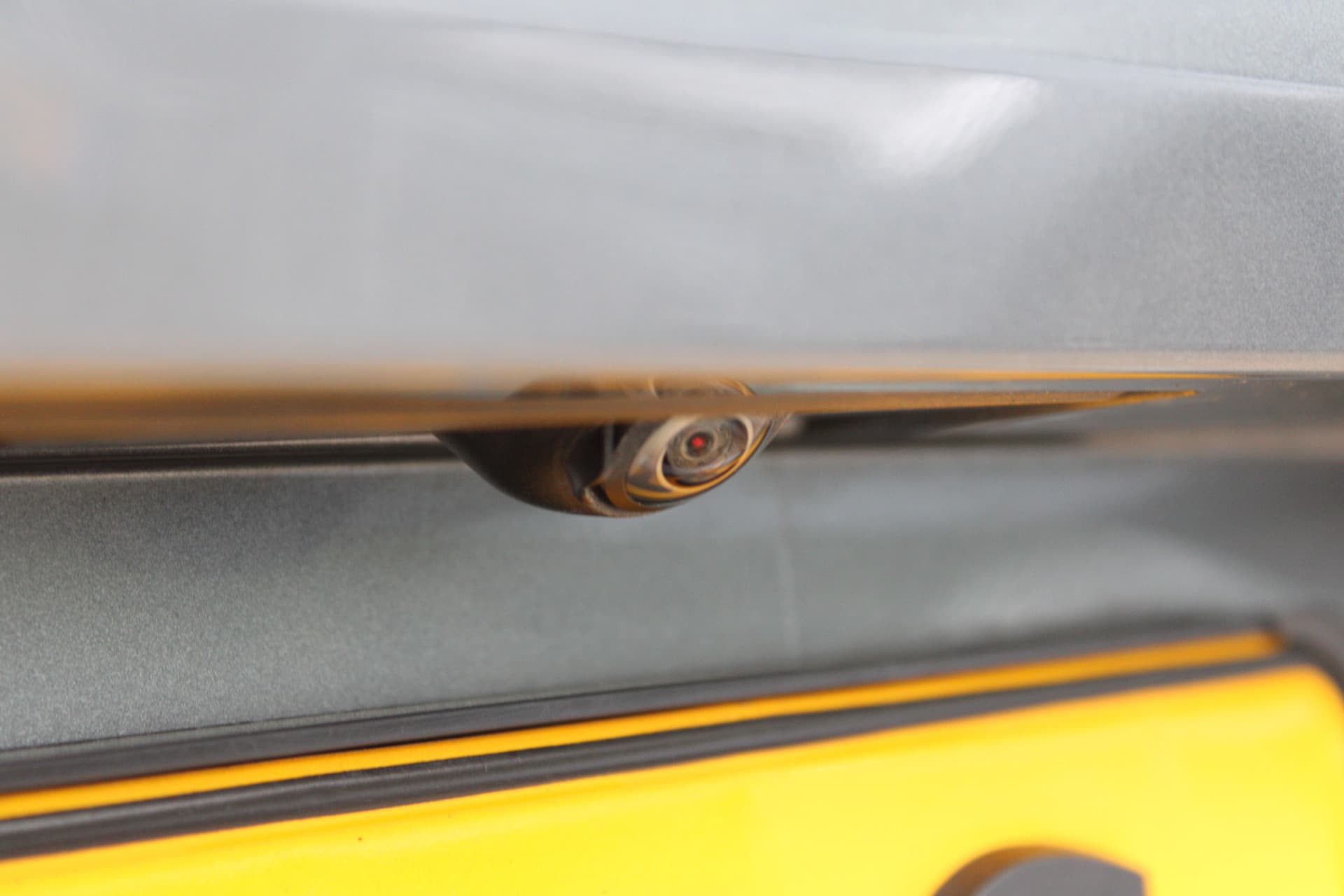 Volvo XC60 2.0 Recharge T6 AWD R-Design thumbnail 21