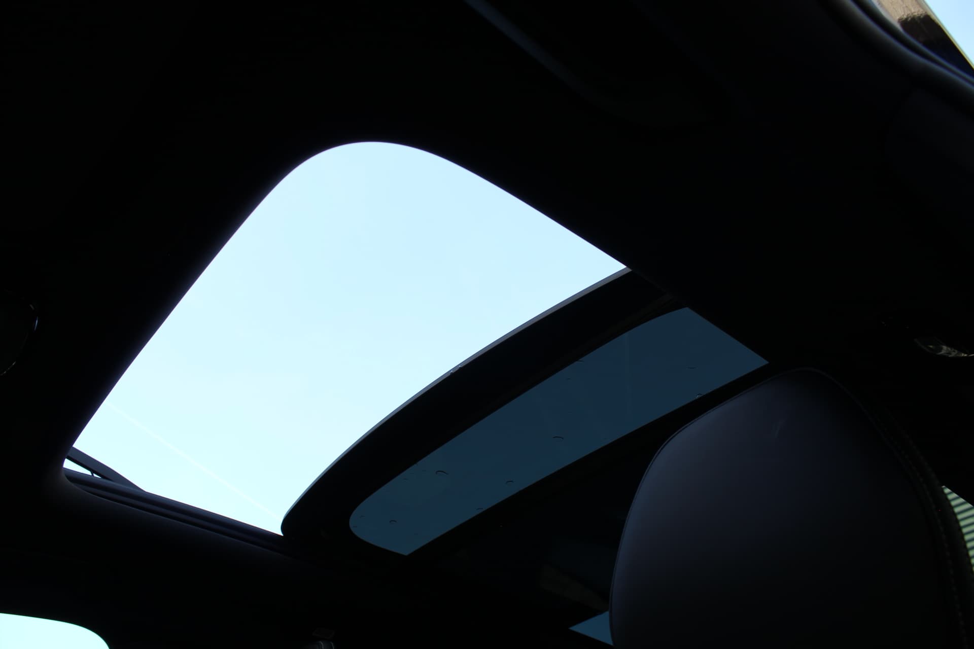 Volvo XC60 2.0 T6 PHEV Plus Black Edition thumbnail 9