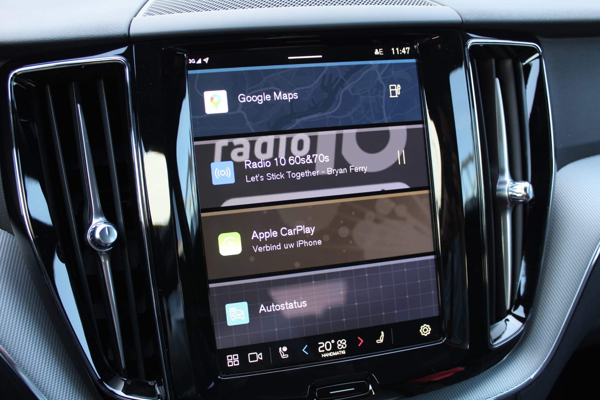 Volvo XC60 2.0 T6 PHEV Plus Black Edition thumbnail 30