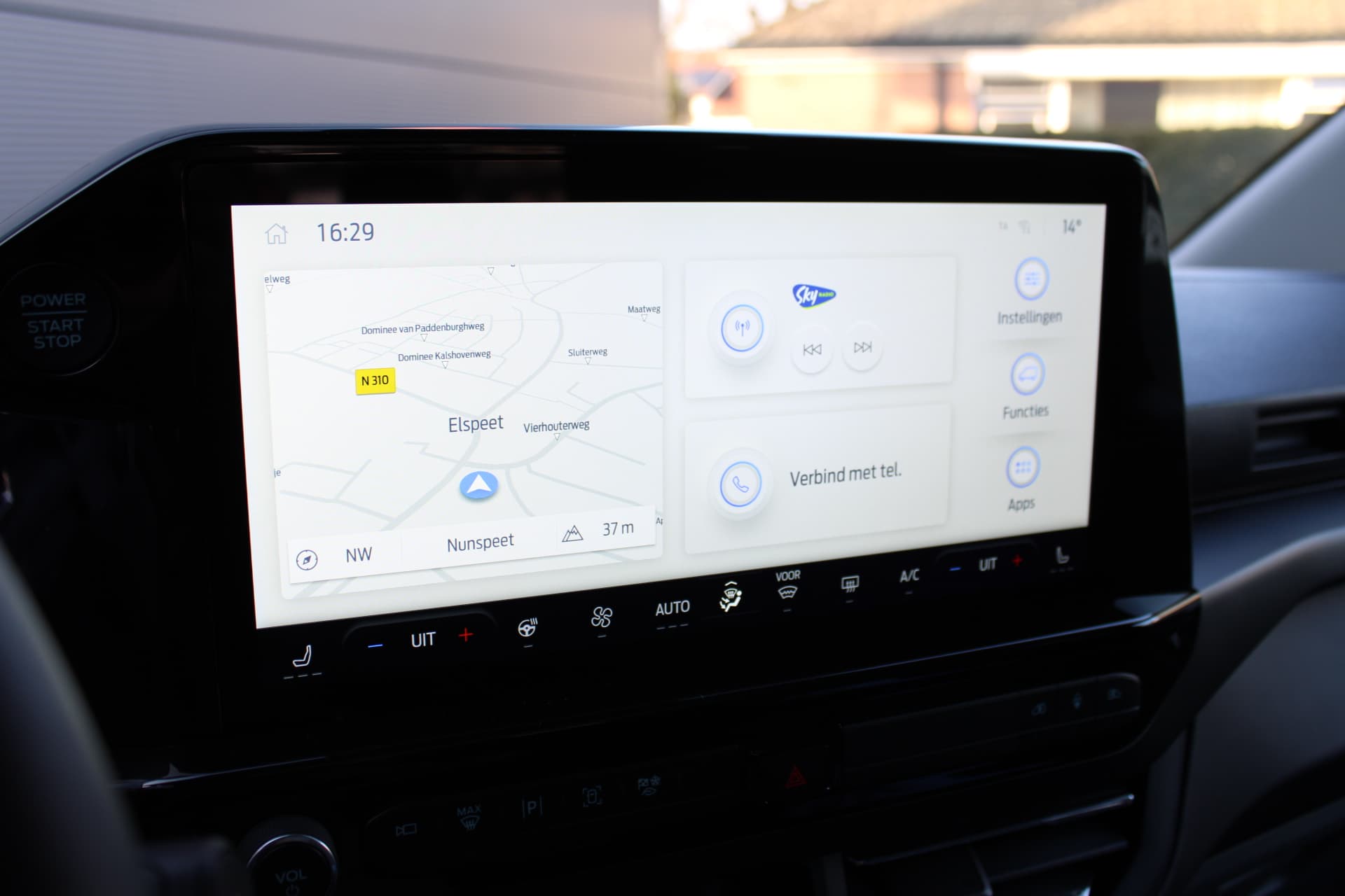 Ford Tourneo Custom PHEV L1H1 Titanium X thumbnail 28