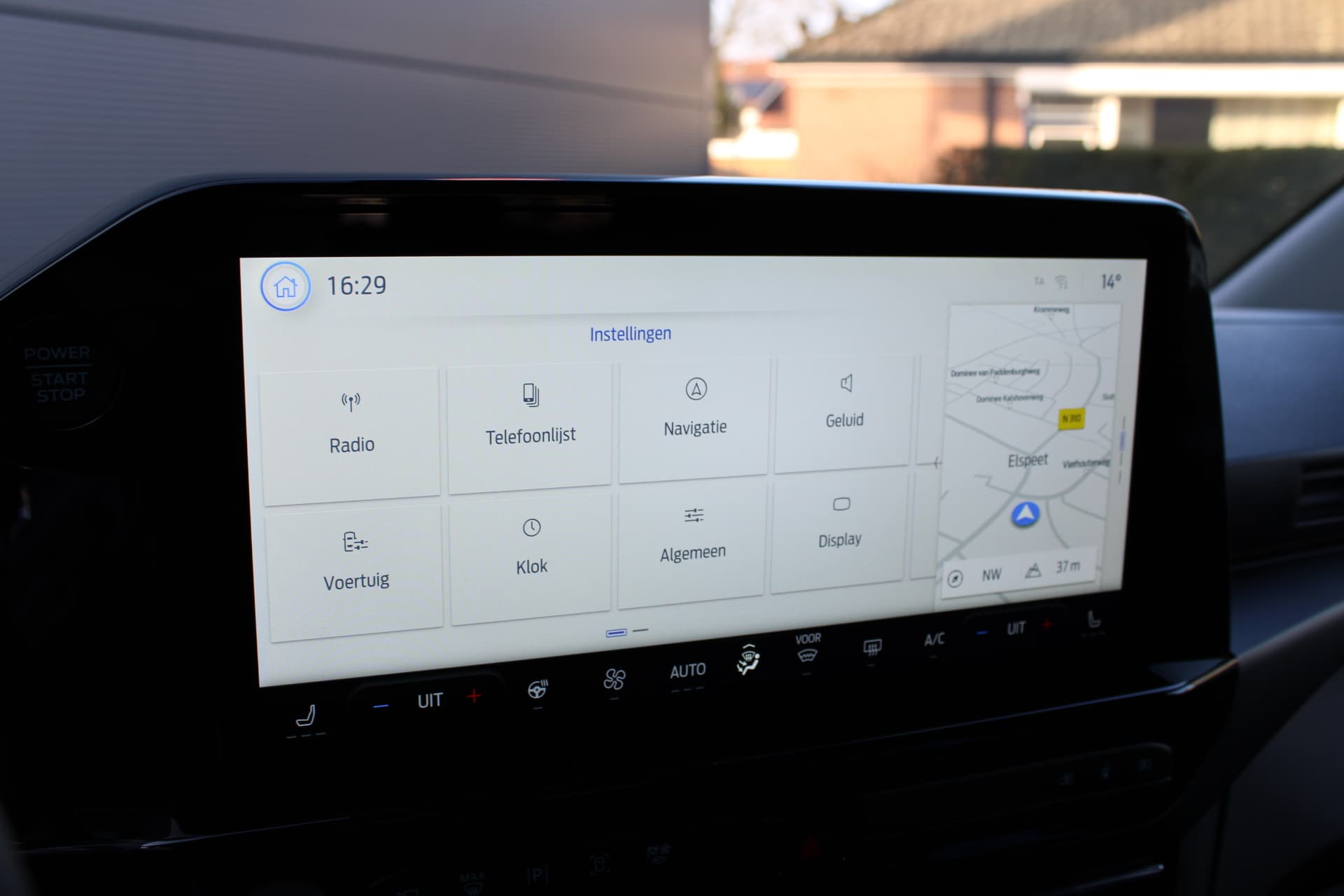 Ford Tourneo Custom PHEV L1H1 Titanium X thumbnail 29